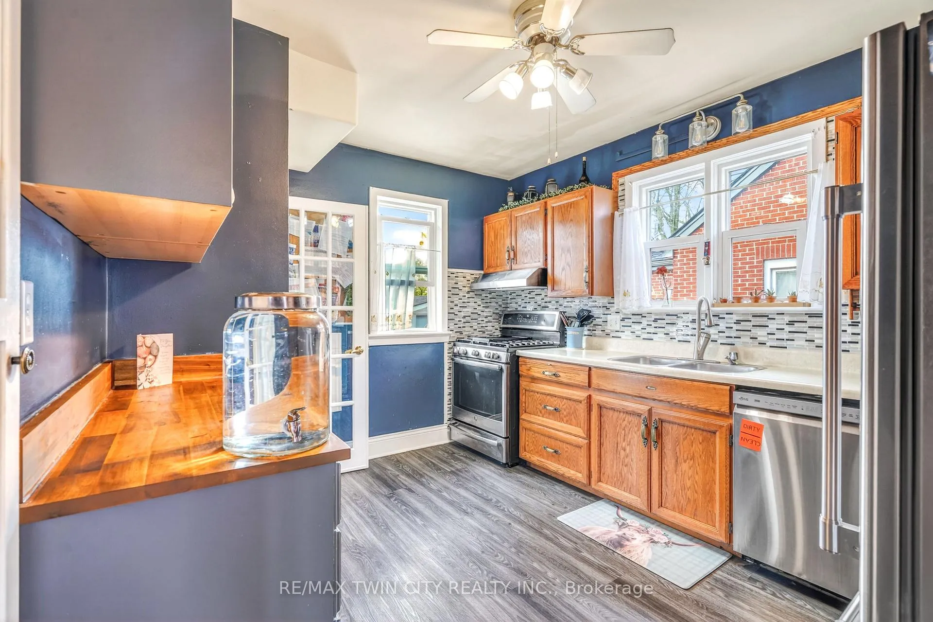 Photo 10 of 32 Fulton Street, Brantford, North Park/Wood St. — HOMEH