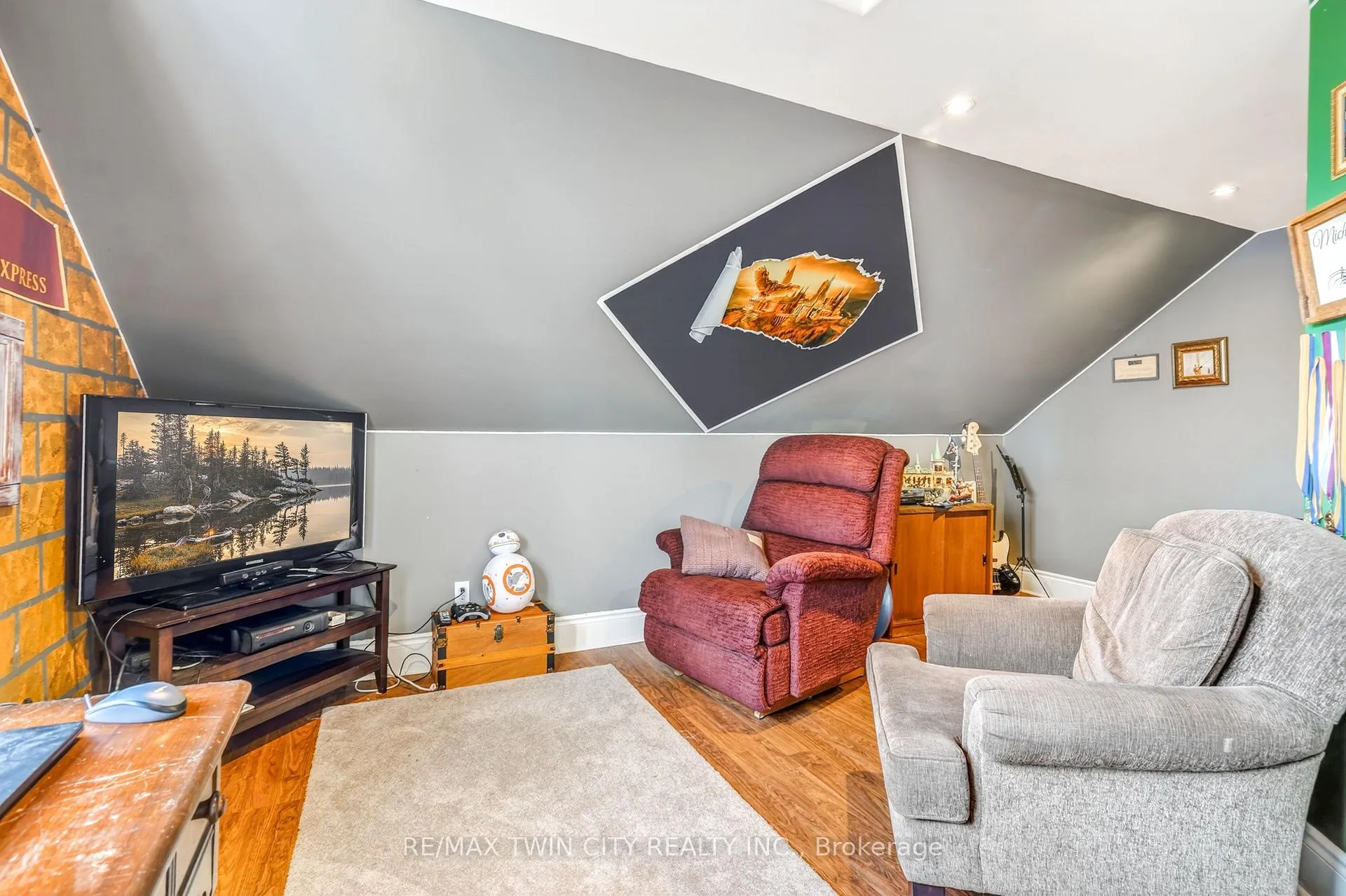 Photo 21 of 32 Fulton Street, Brantford, North Park/Wood St. — HOMEH