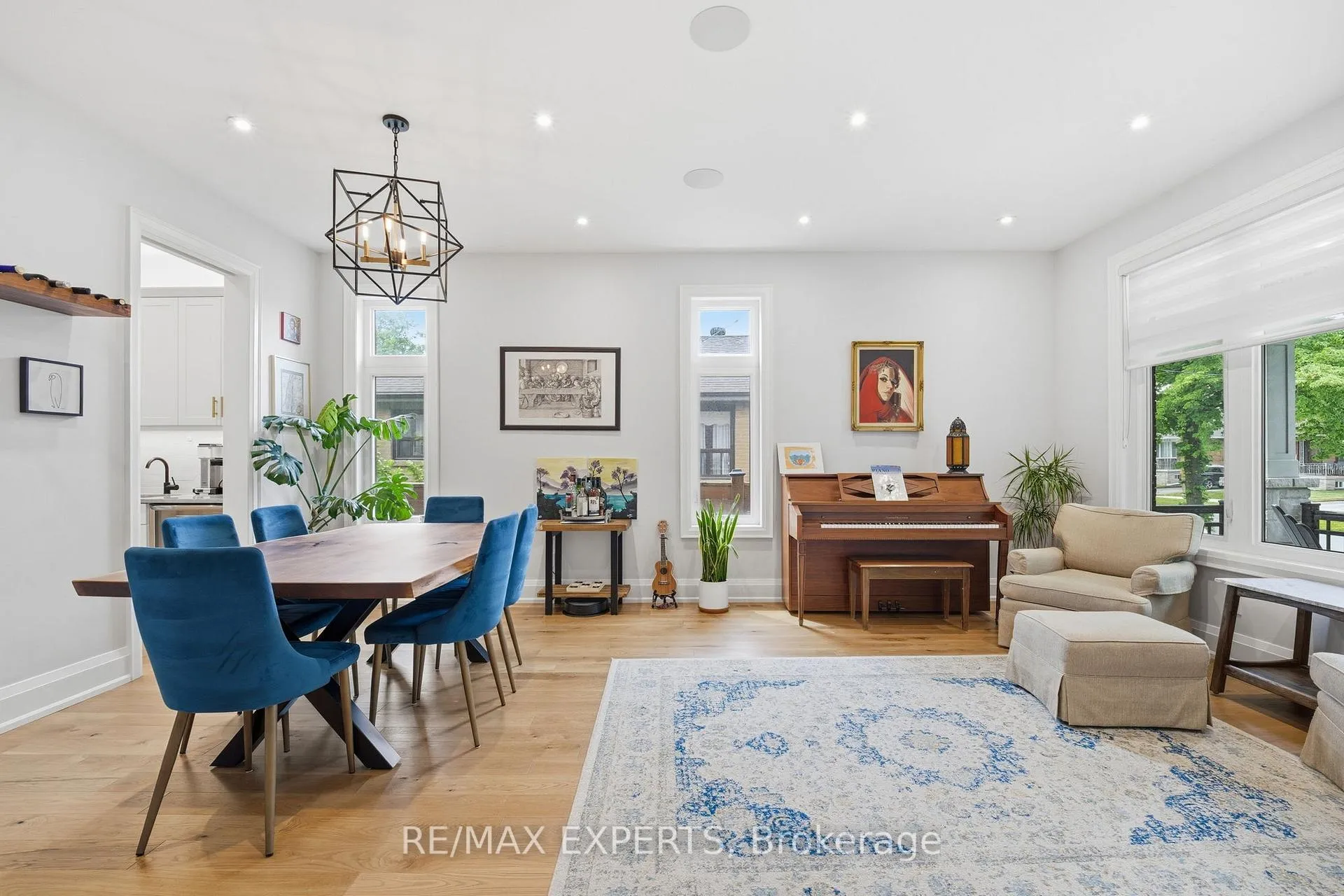 Photo 6 of 41 Loma Road, Etobicoke, Stonegate-Queensway — HOMEH