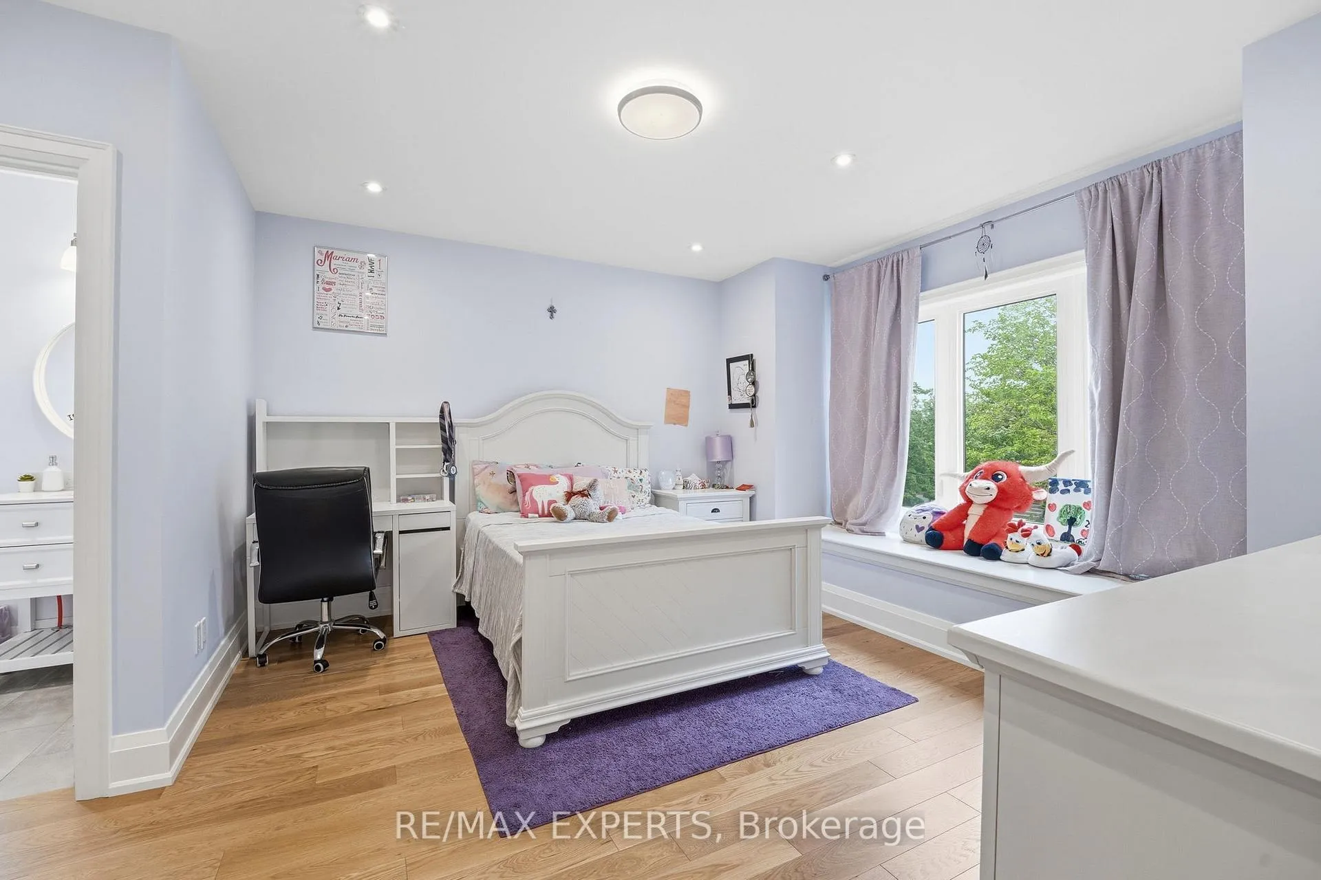 Photo 25 of 41 Loma Road, Etobicoke, Stonegate-Queensway — HOMEH