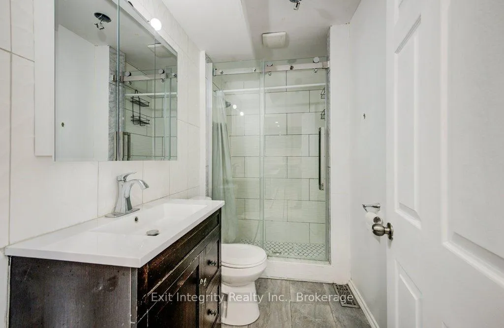 Photo 6 of 54 Seventh Avenue, Brantford, Eagle Place East — HOMEH