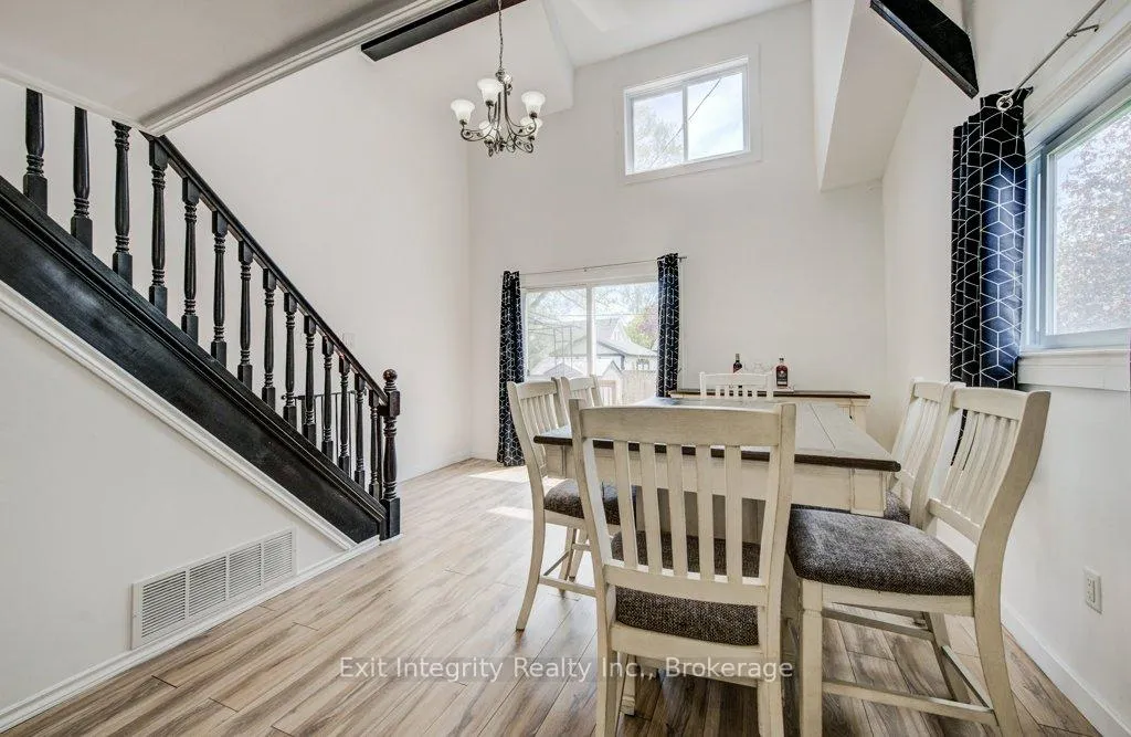 Photo 7 of 54 Seventh Avenue, Brantford, Eagle Place East — HOMEH