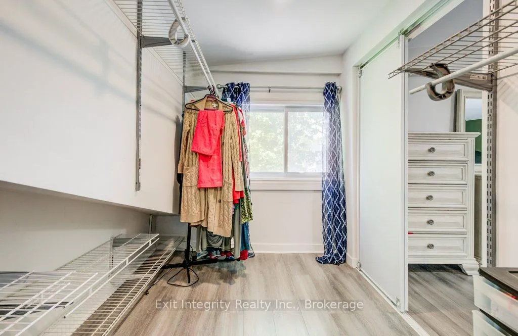 Photo 13 of 54 Seventh Avenue, Brantford, Eagle Place East — HOMEH