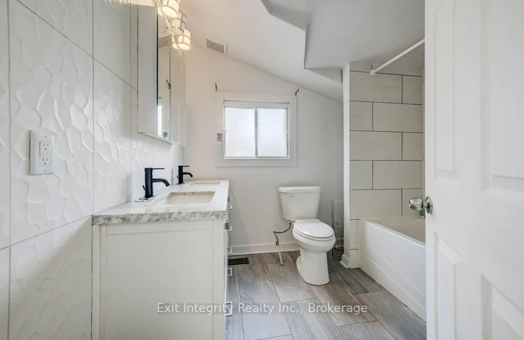 Photo 16 of 54 Seventh Avenue, Brantford, Eagle Place East — HOMEH