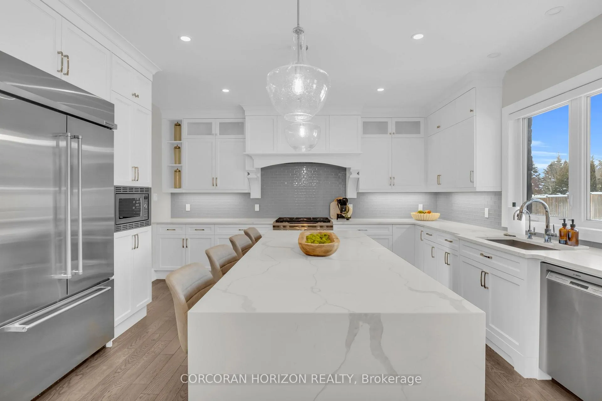 Photo 7 of 908 Fall Harvest Court, Kitchener, Pioneer Tower West — HOMEH
