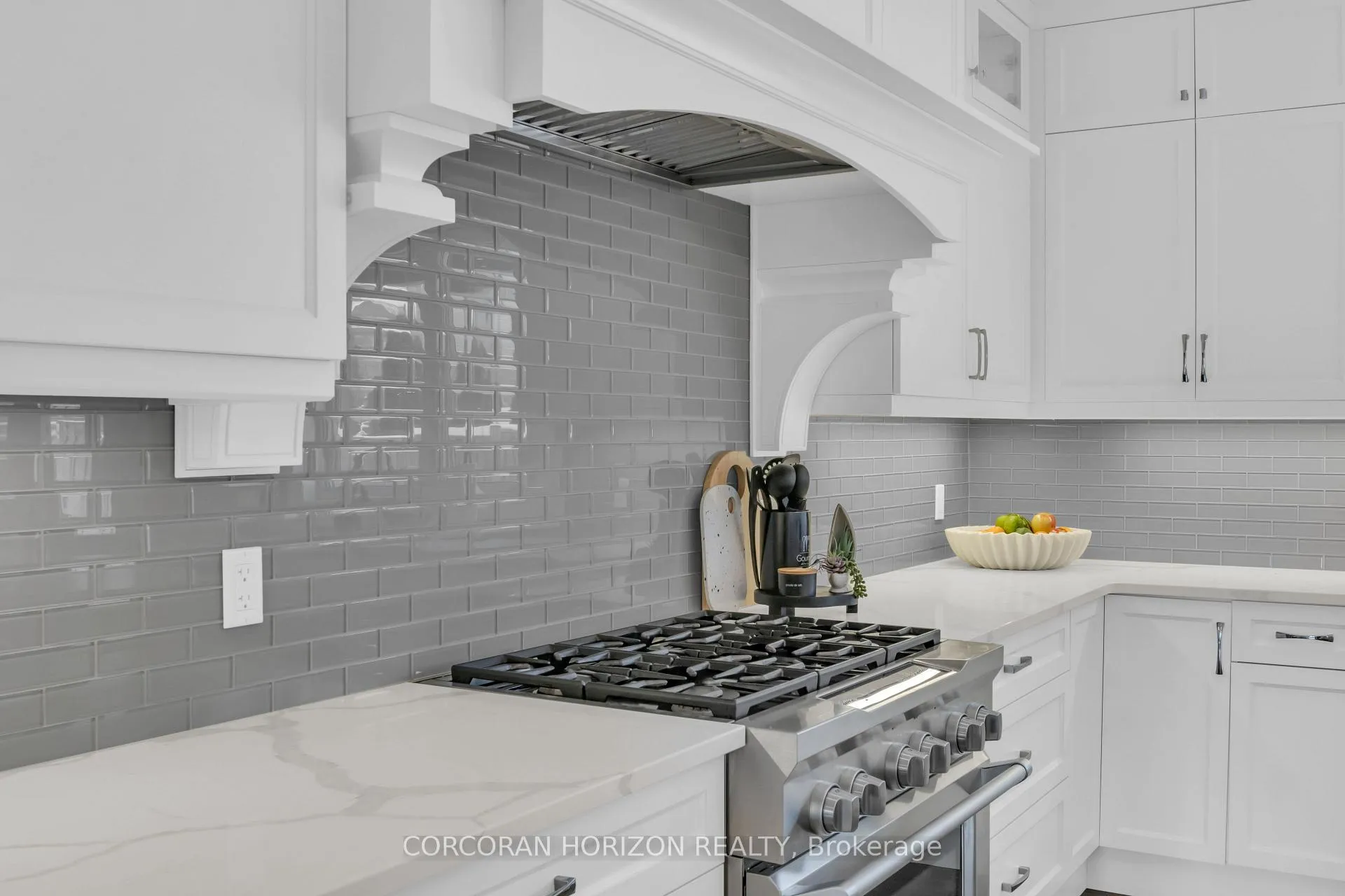 Photo 9 of 908 Fall Harvest Court, Kitchener, Pioneer Tower West — HOMEH