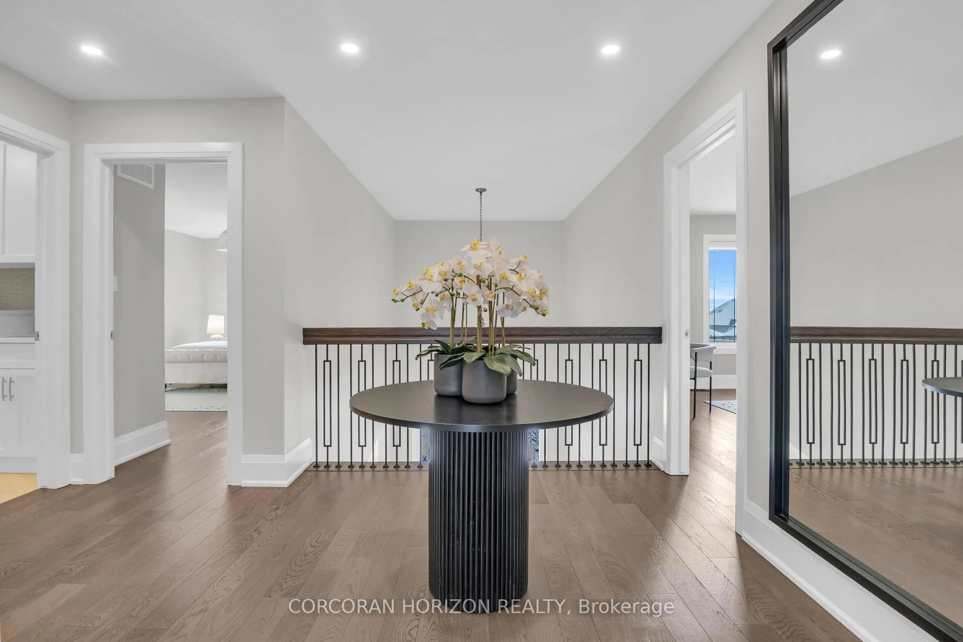 Photo 21 of 908 Fall Harvest Court, Kitchener, Pioneer Tower West — HOMEH