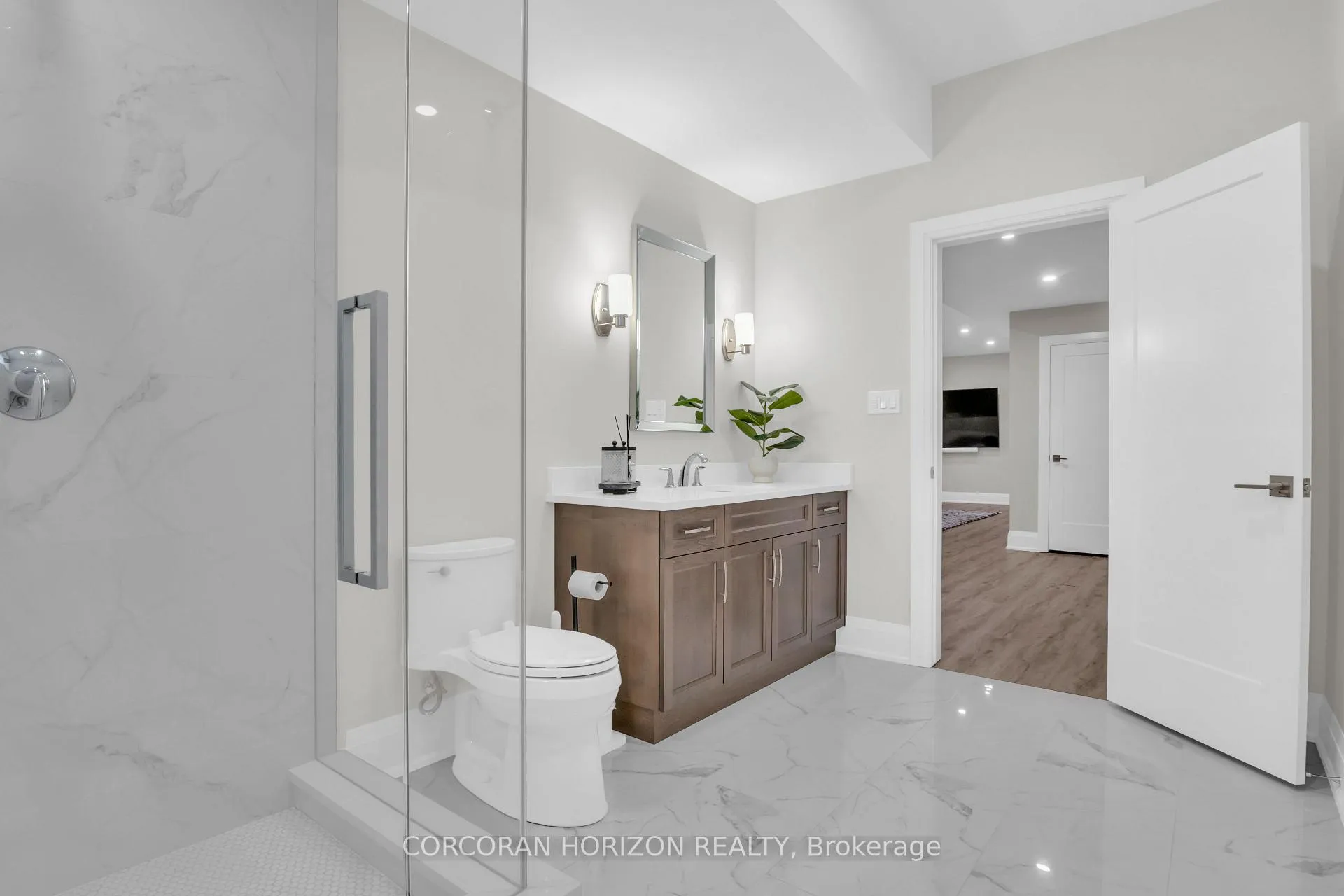 Photo 35 of 908 Fall Harvest Court, Kitchener, Pioneer Tower West — HOMEH