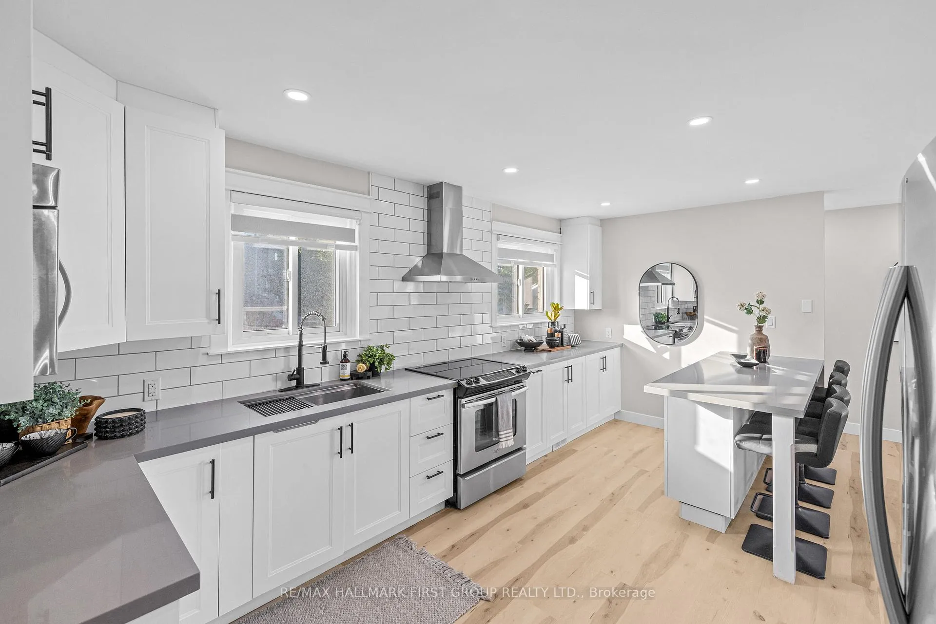 Photo 10 of 50 Doreen Crescent, Clarington, Bowmanville — HOMEH