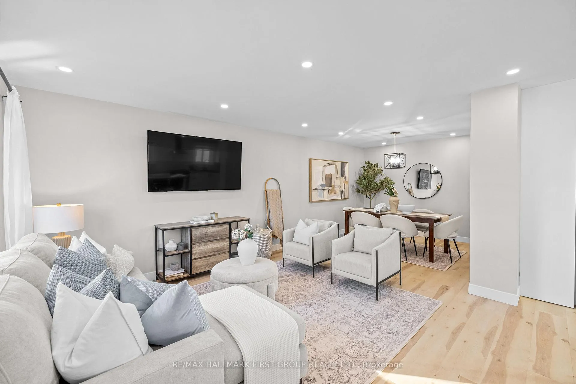 Photo 13 of 50 Doreen Crescent, Clarington, Bowmanville — HOMEH
