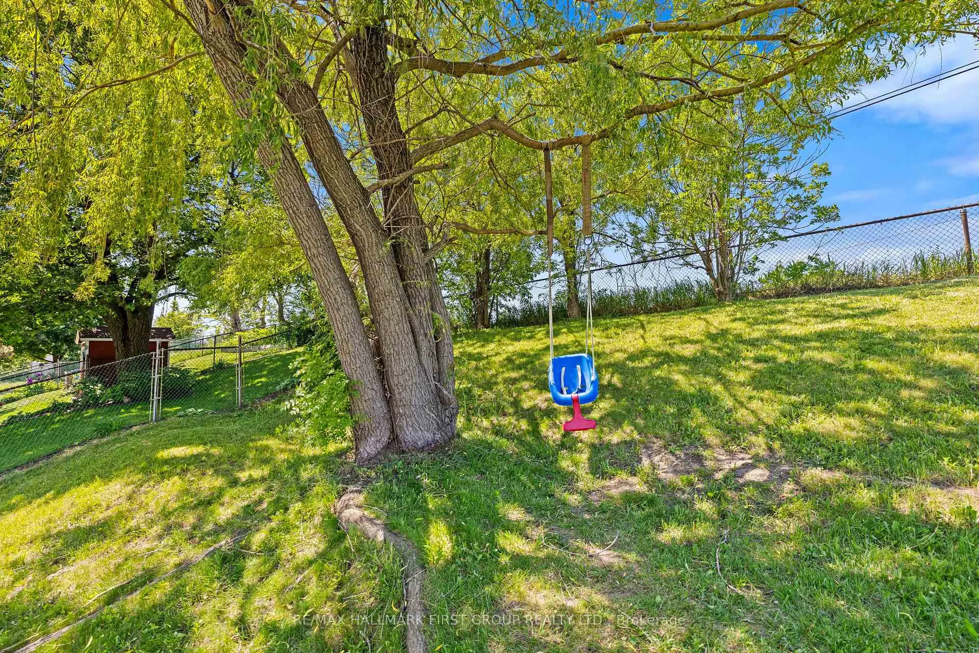 Photo 35 of 50 Doreen Crescent, Clarington, Bowmanville — HOMEH