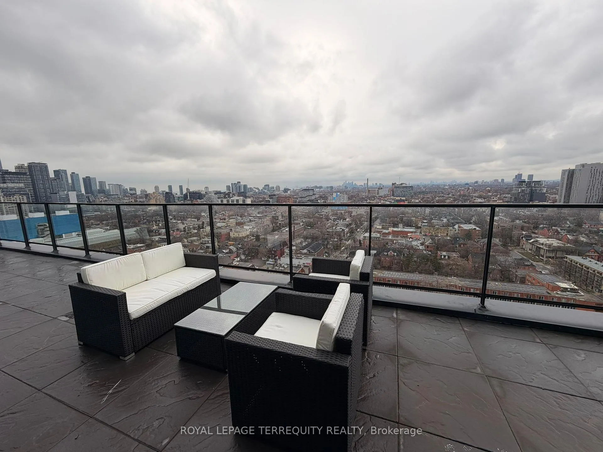 Photo 14 of Unit 2003, 195 McCaul Street, Toronto, Kensington-Chinatown — HOMEH