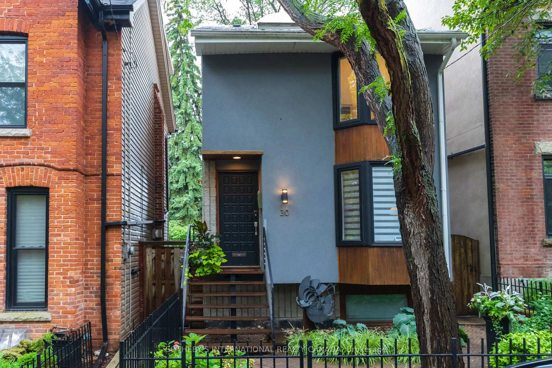 Photo 2 of 30 Sword Street, Toronto, Cabbagetown-South St. James Town — HOMEH