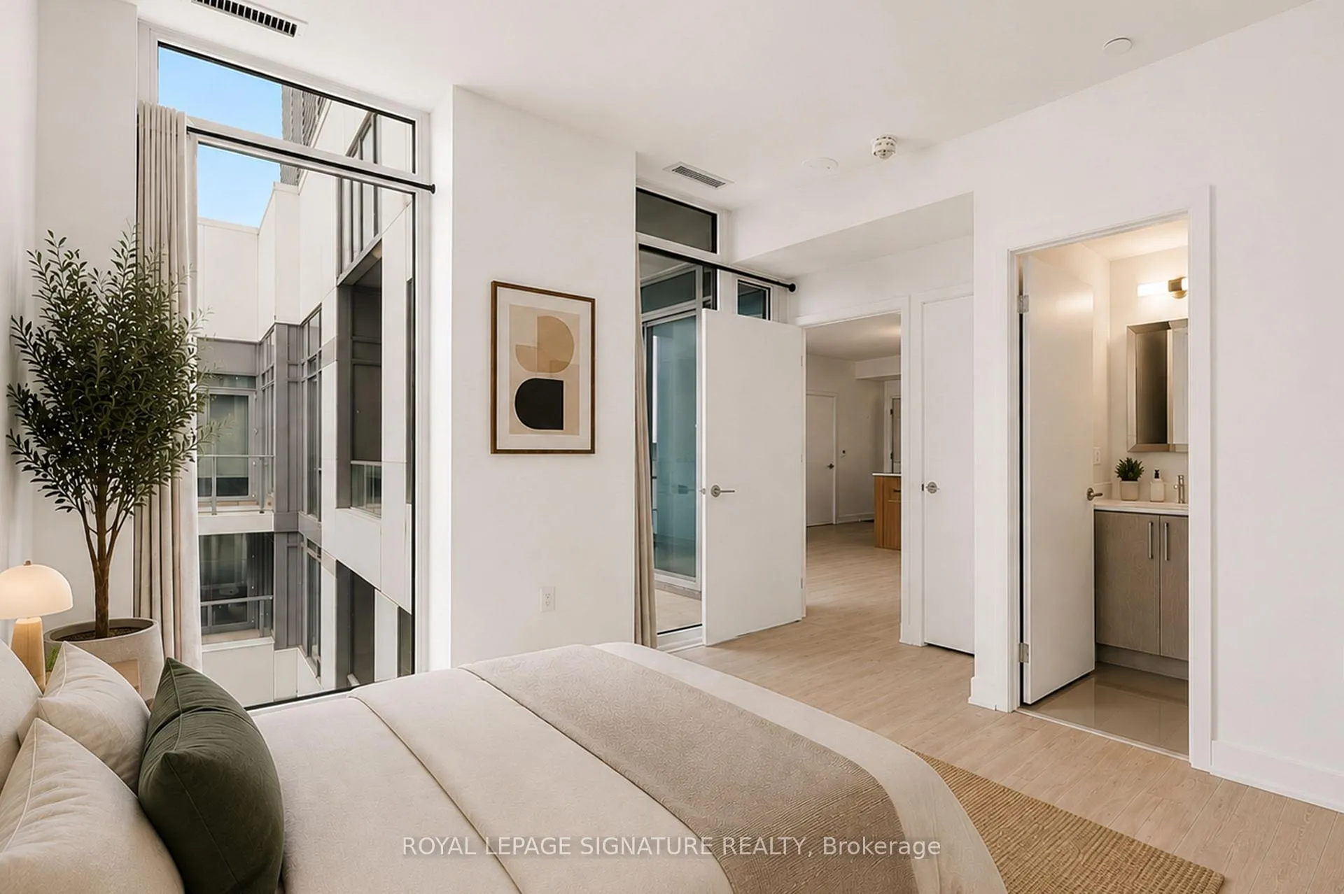 Photo 14 of Unit 1807E, 576 Front Street, Toronto, Waterfront Communities — HOMEH