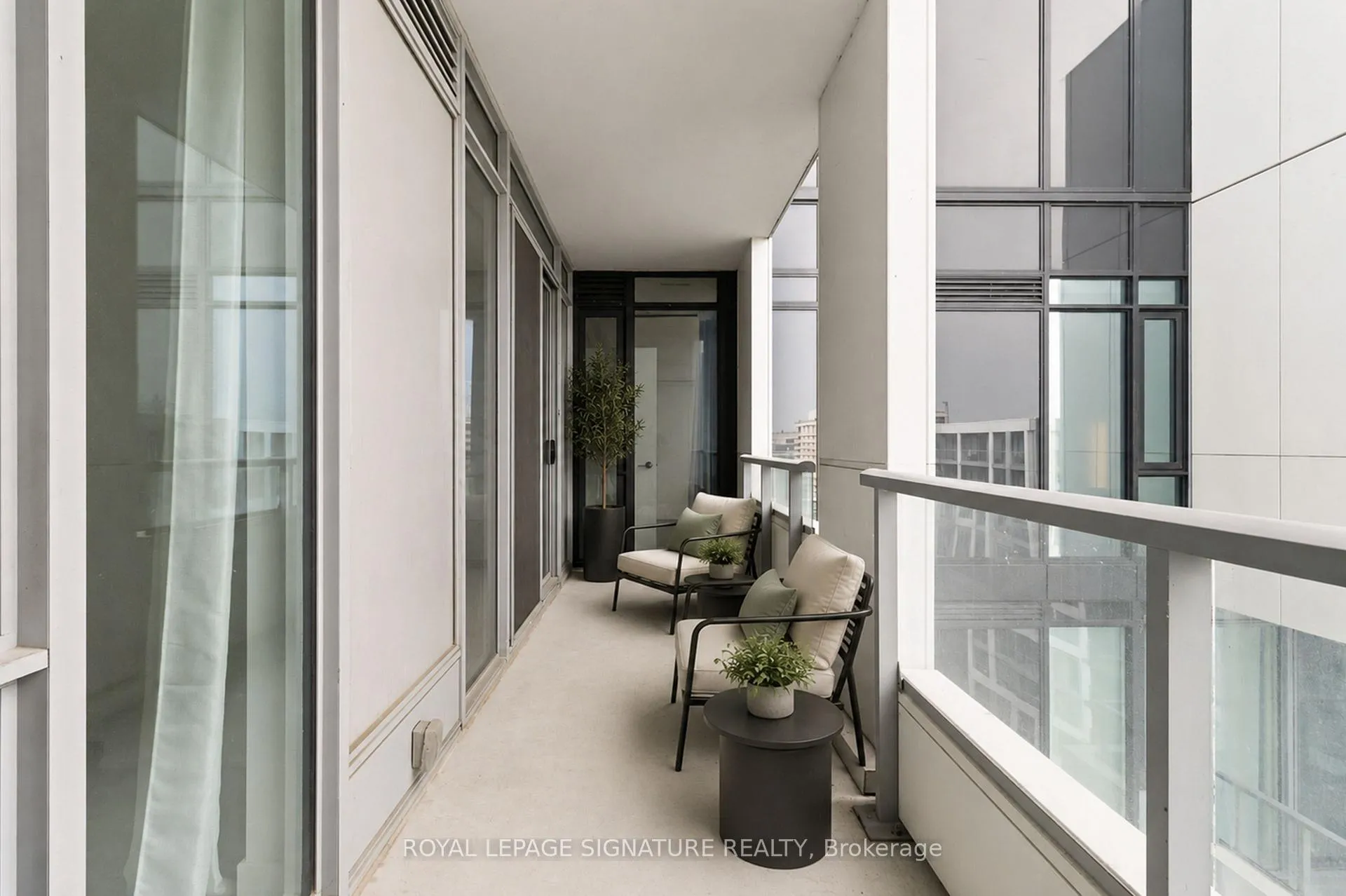 Photo 21 of Unit 1807E, 576 Front Street, Toronto, Waterfront Communities — HOMEH
