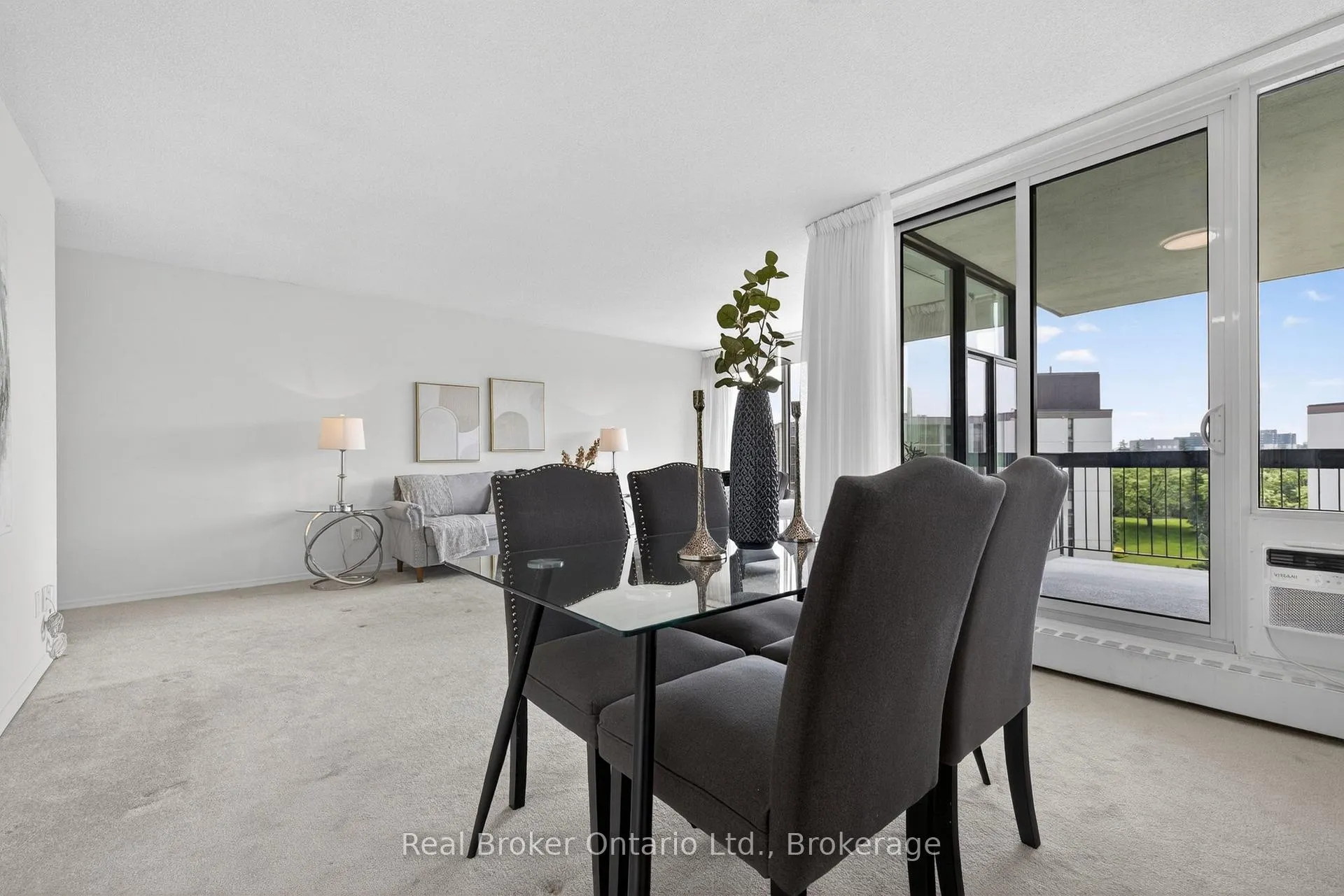 Photo 12 of Unit 811, 23 Woodlawn Road E, Guelph, Riverside Park — HOMEH