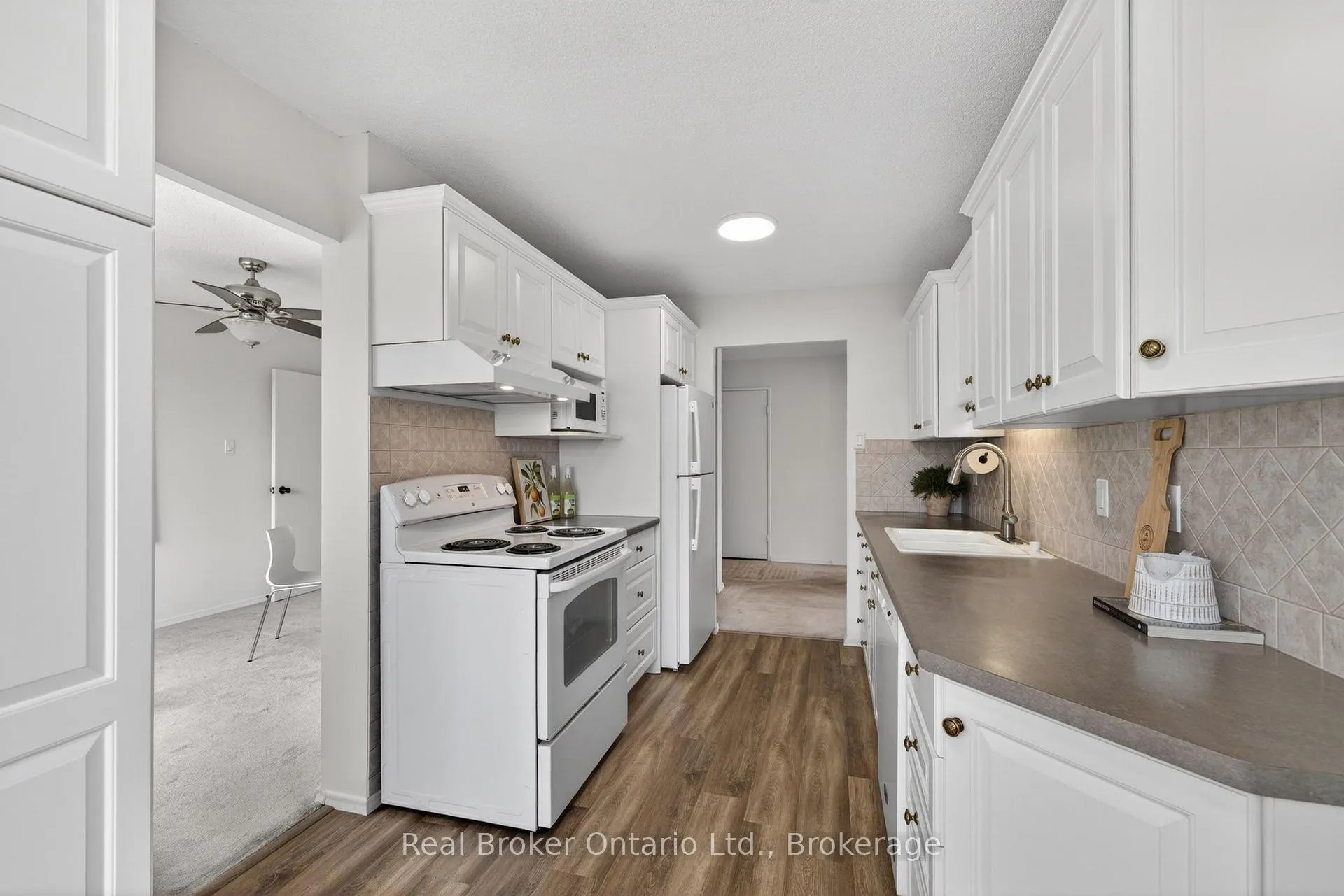 Photo 21 of Unit 811, 23 Woodlawn Road E, Guelph, Riverside Park — HOMEH
