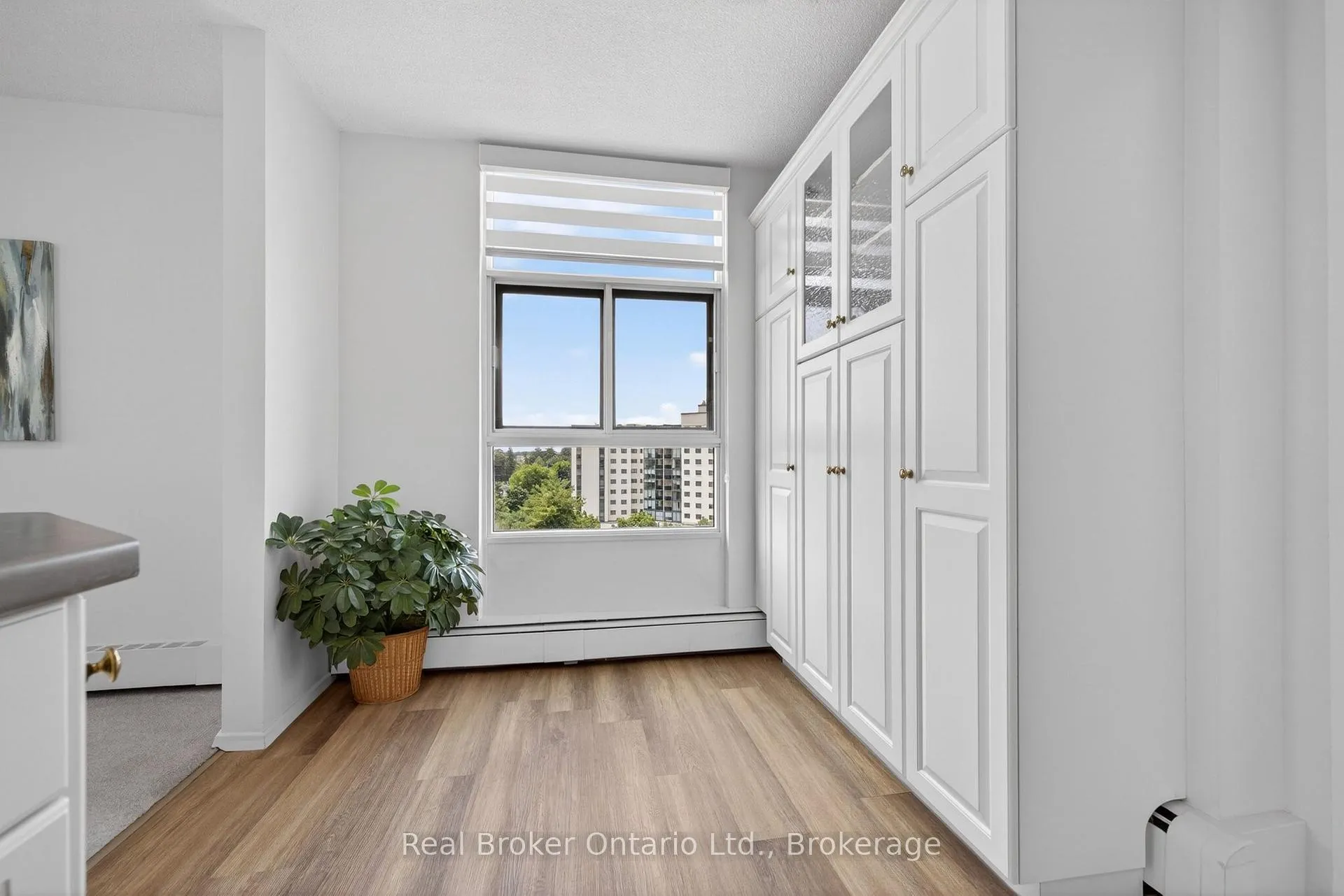 Photo 24 of Unit 811, 23 Woodlawn Road E, Guelph, Riverside Park — HOMEH