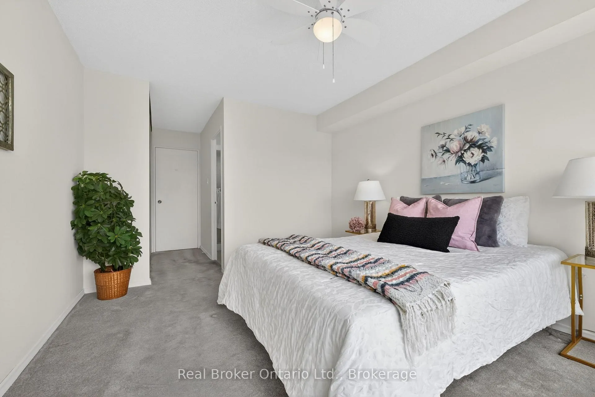 Photo 28 of Unit 811, 23 Woodlawn Road E, Guelph, Riverside Park — HOMEH