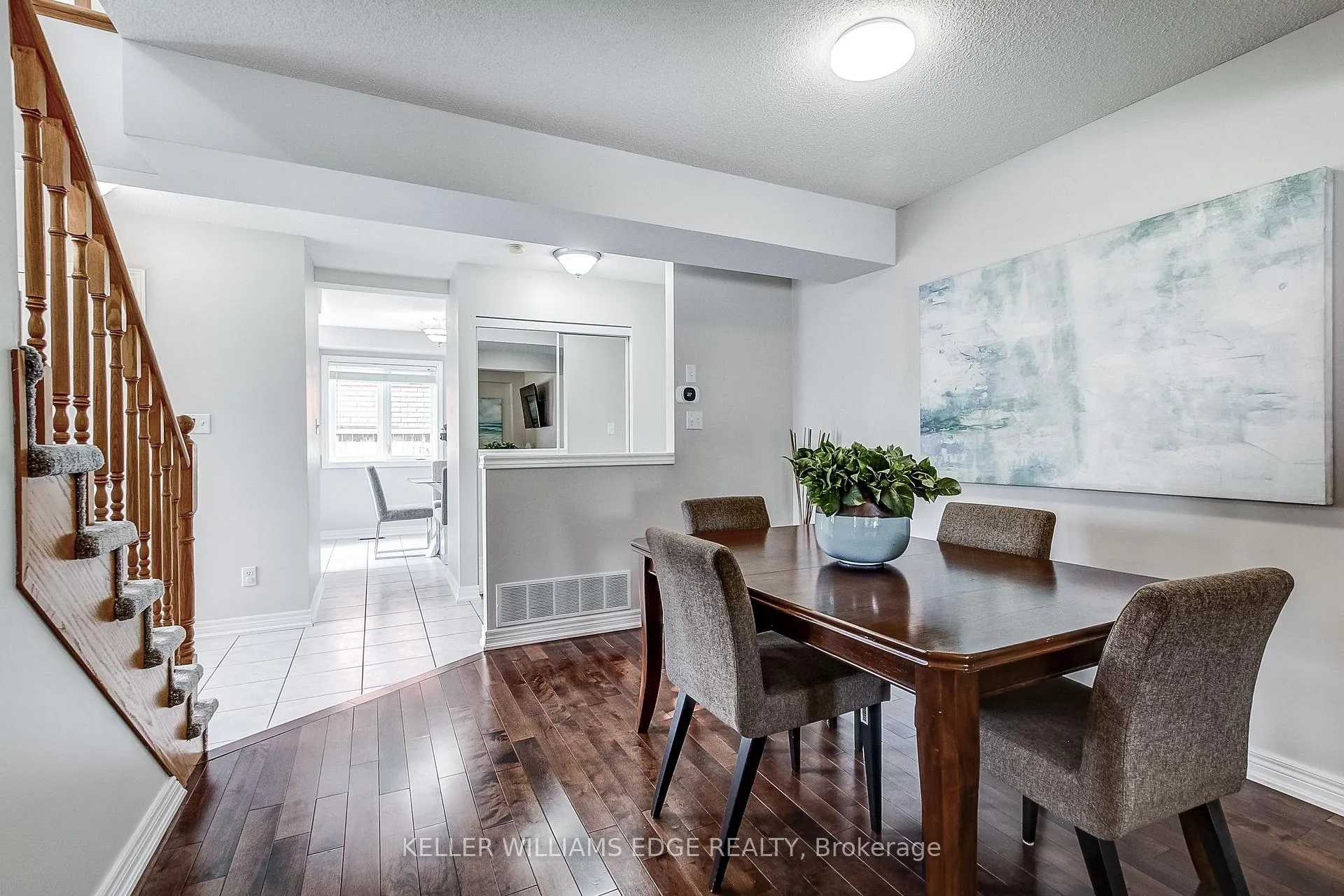 Photo 8 of 1749 Creek Way, Burlington, Uptown — HOMEH