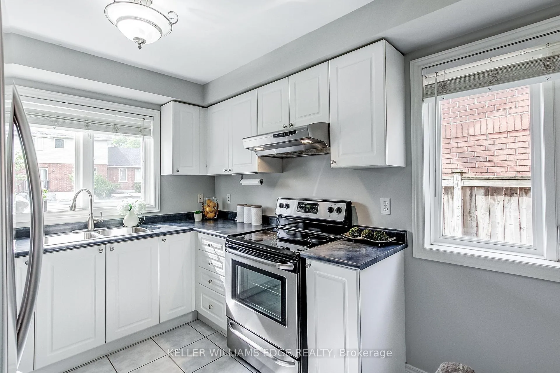 Photo 12 of 1749 Creek Way, Burlington, Uptown — HOMEH