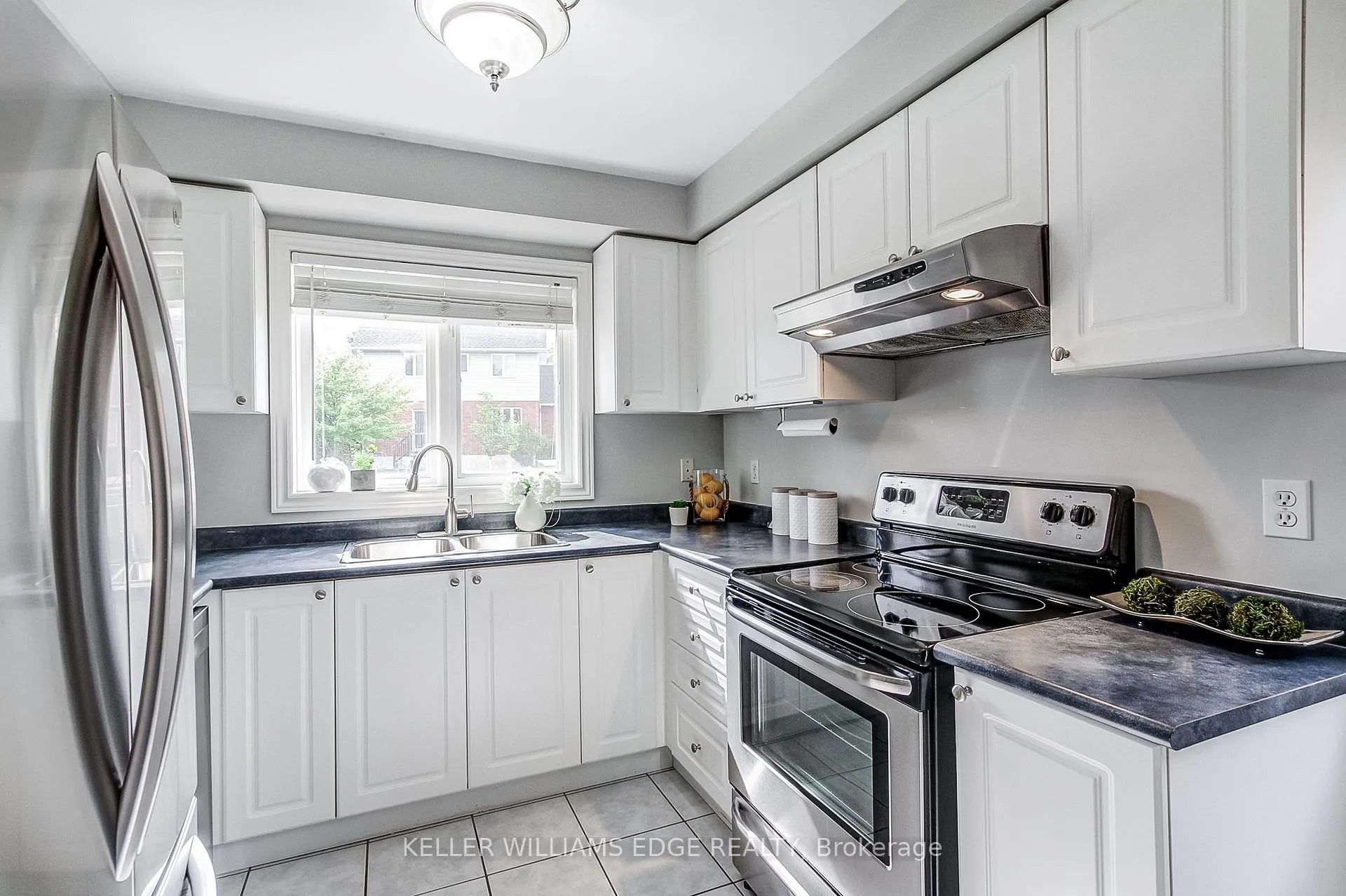 Photo 13 of 1749 Creek Way, Burlington, Uptown — HOMEH