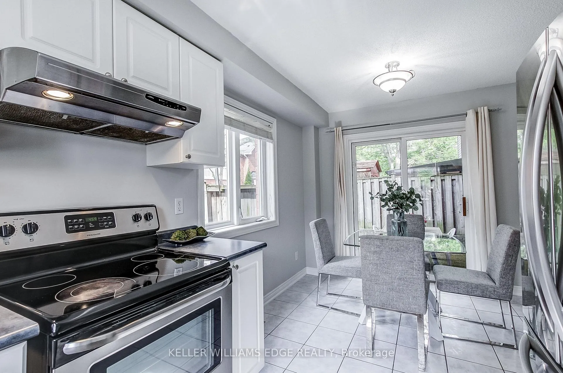 Photo 14 of 1749 Creek Way, Burlington, Uptown — HOMEH