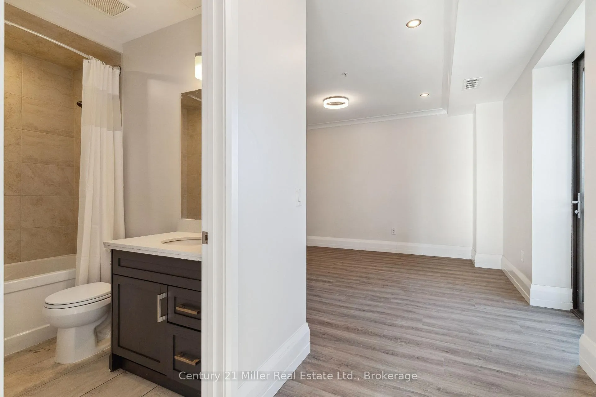 Photo 40 of Unit 618, 118 King Street E, Hamilton, Beasley — HOMEH
