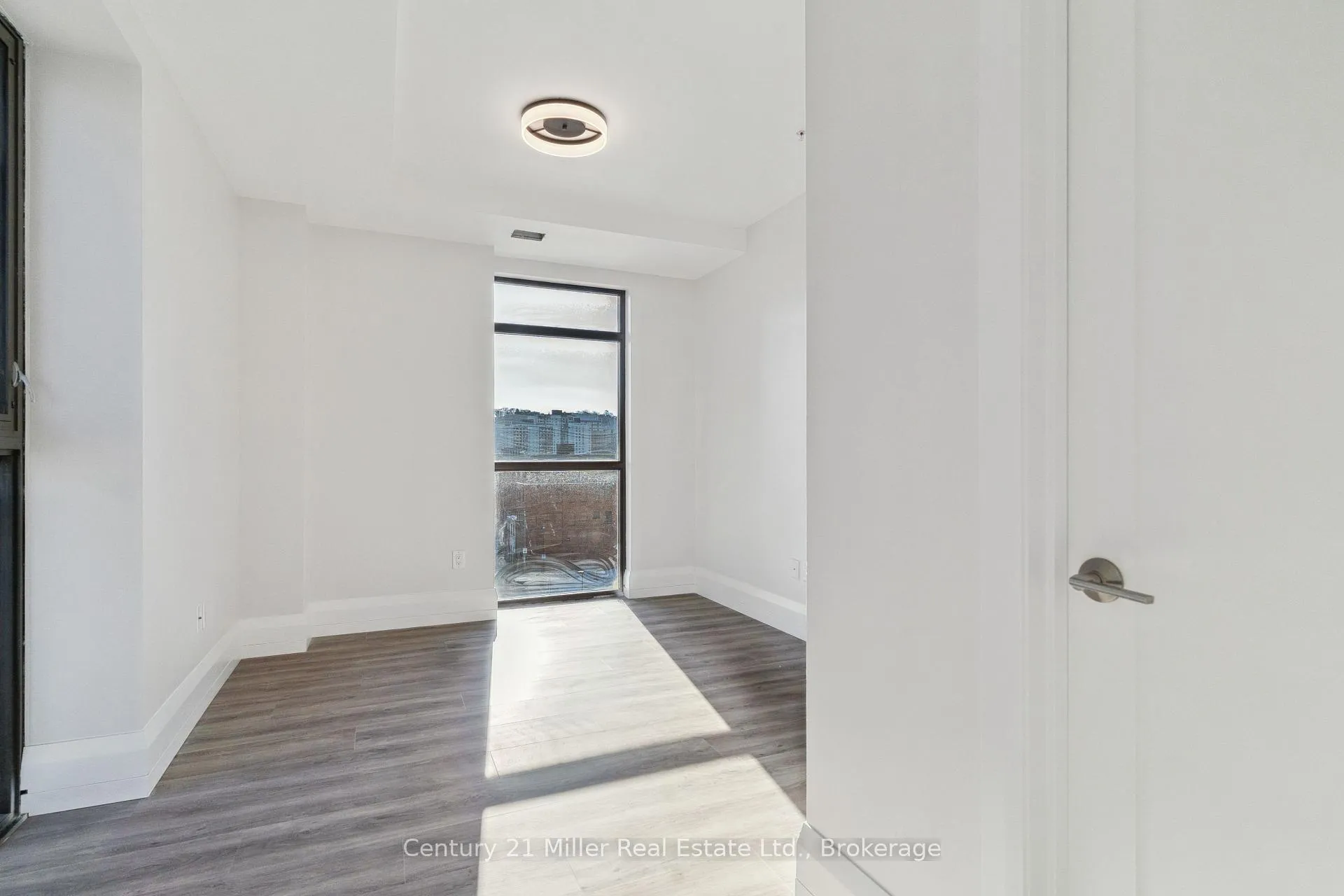 Photo 43 of Unit 618, 118 King Street E, Hamilton, Beasley — HOMEH