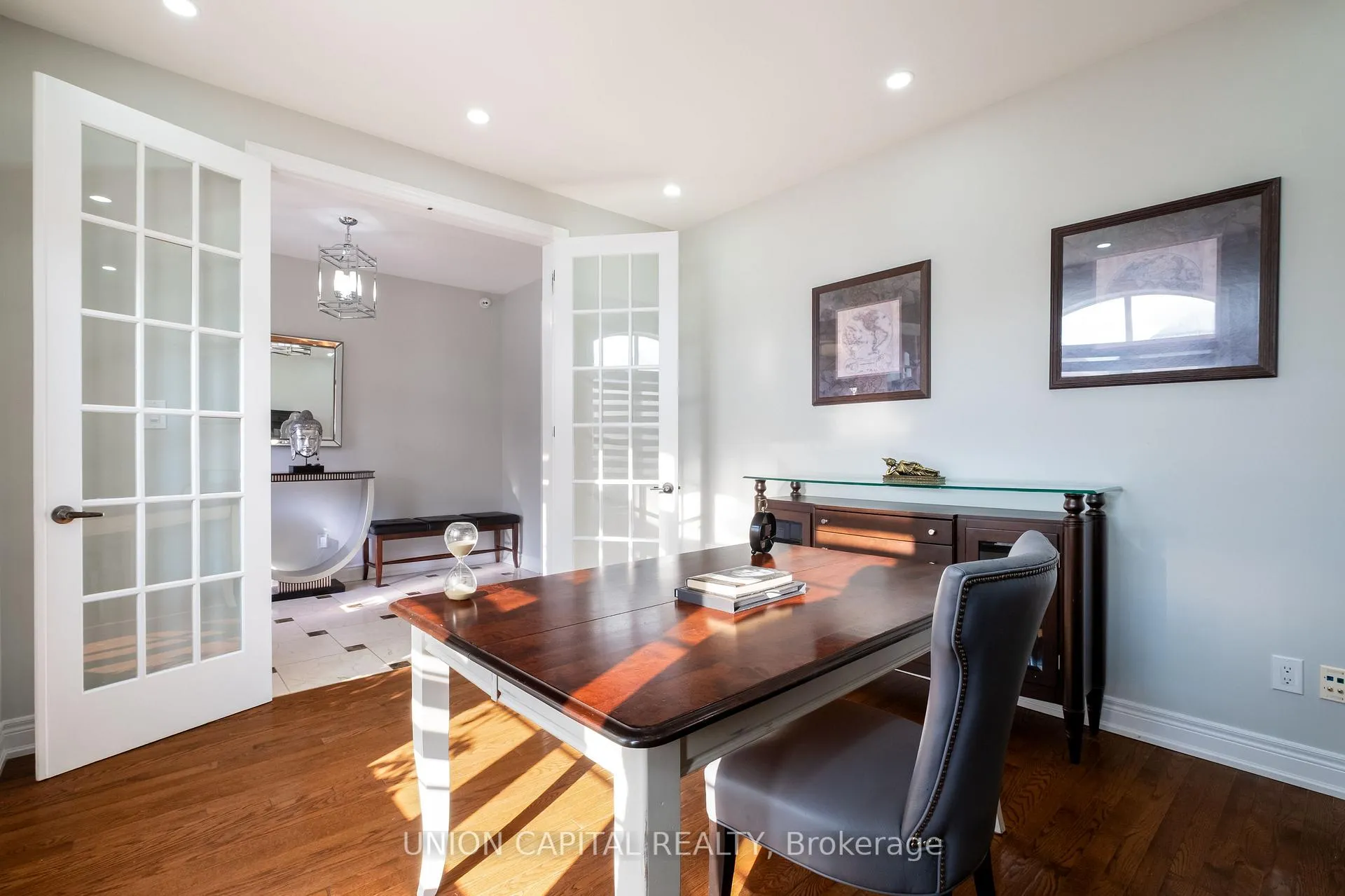 Photo 5 of 67 Royal West Drive, Brampton, Credit Valley — HOMEH