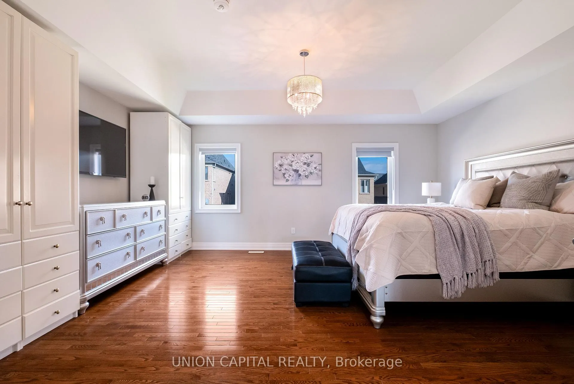 Photo 17 of 67 Royal West Drive, Brampton, Credit Valley — HOMEH