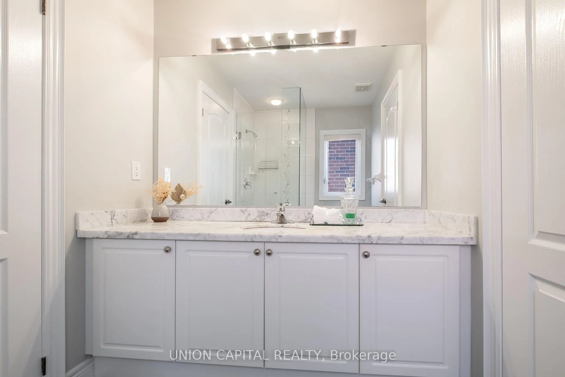 Photo 22 of 67 Royal West Drive, Brampton, Credit Valley — HOMEH