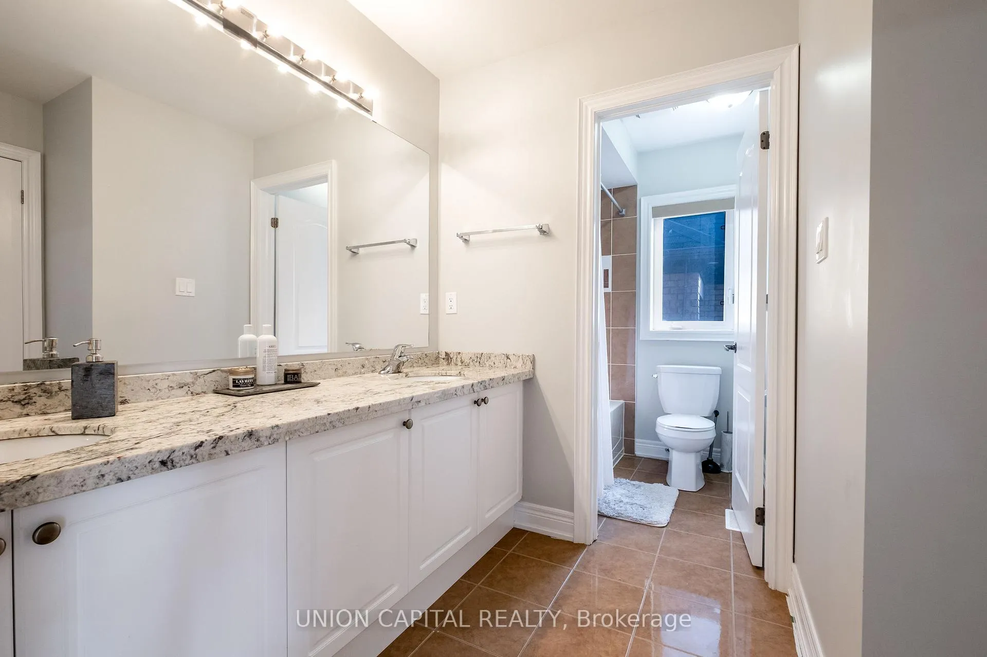 Photo 27 of 67 Royal West Drive, Brampton, Credit Valley — HOMEH