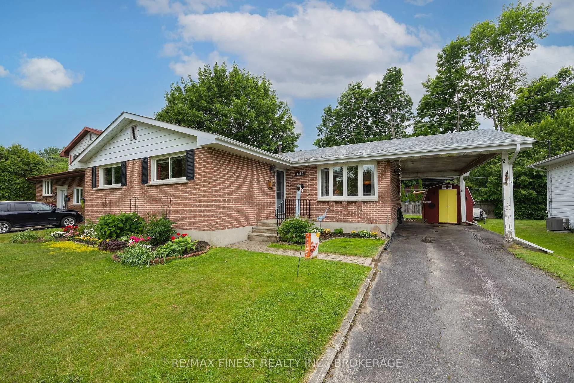 Photo 2 of 441 Hathway Terrace, Kingston, City Southwest — HOMEH