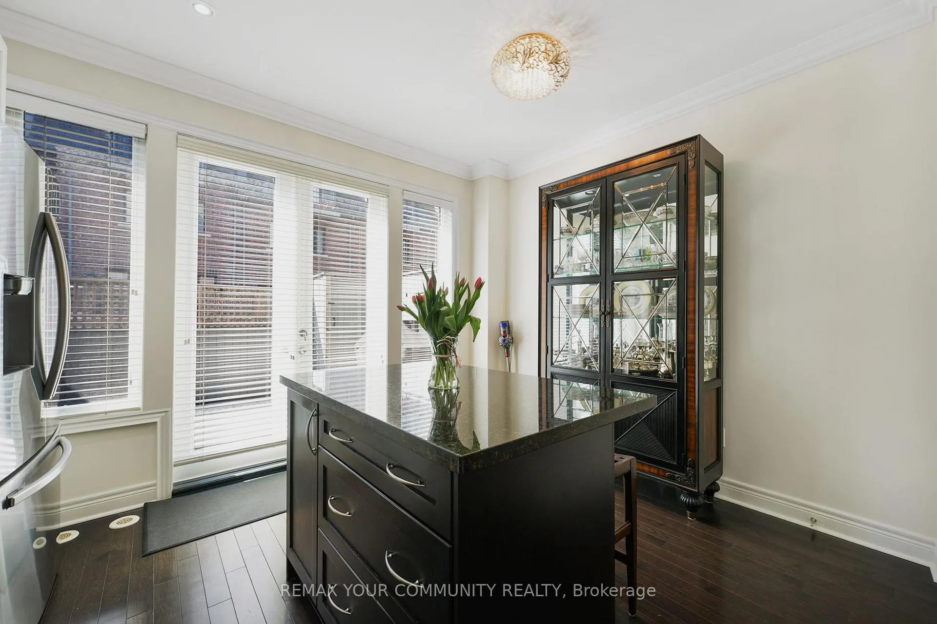Photo 13 of 16 Agar Lane, Vaughan, West Woodbridge — HOMEH