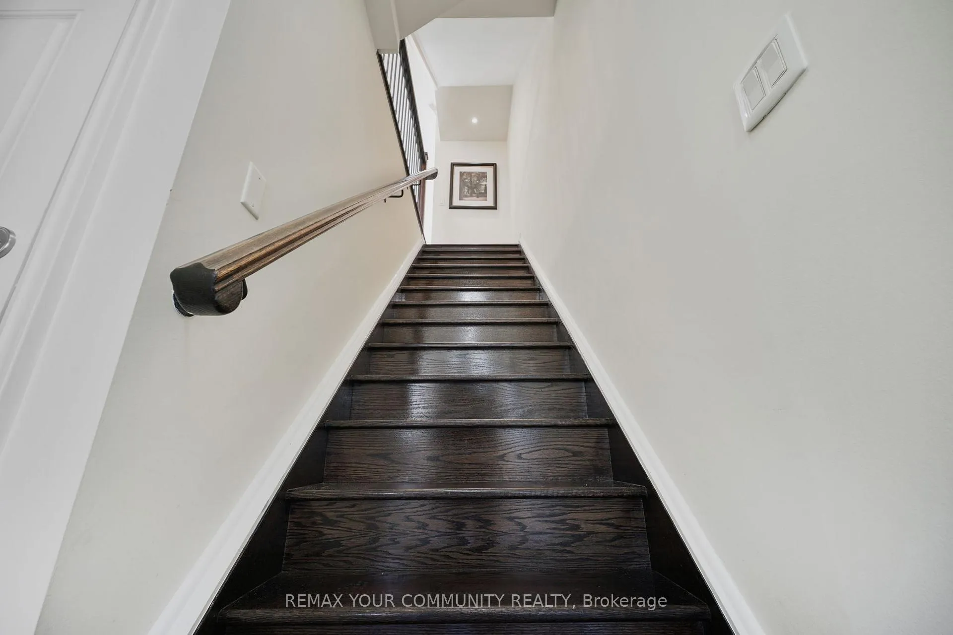 Photo 23 of 16 Agar Lane, Vaughan, West Woodbridge — HOMEH
