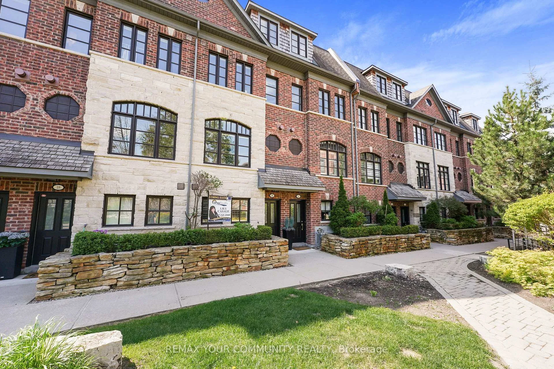 Photo 39 of 16 Agar Lane, Vaughan, West Woodbridge — HOMEH