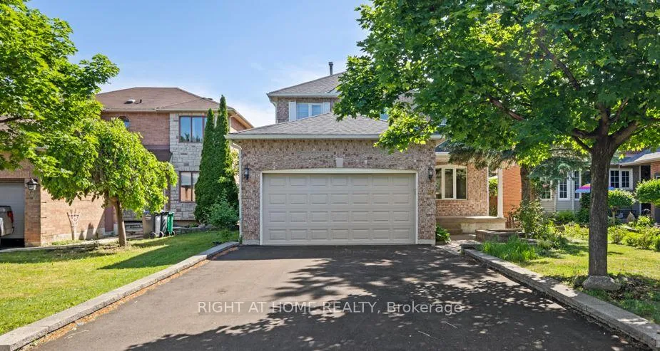 Photo 1 of 25 Vivians Crescent, Brampton, Fletcher's West — HOMEH