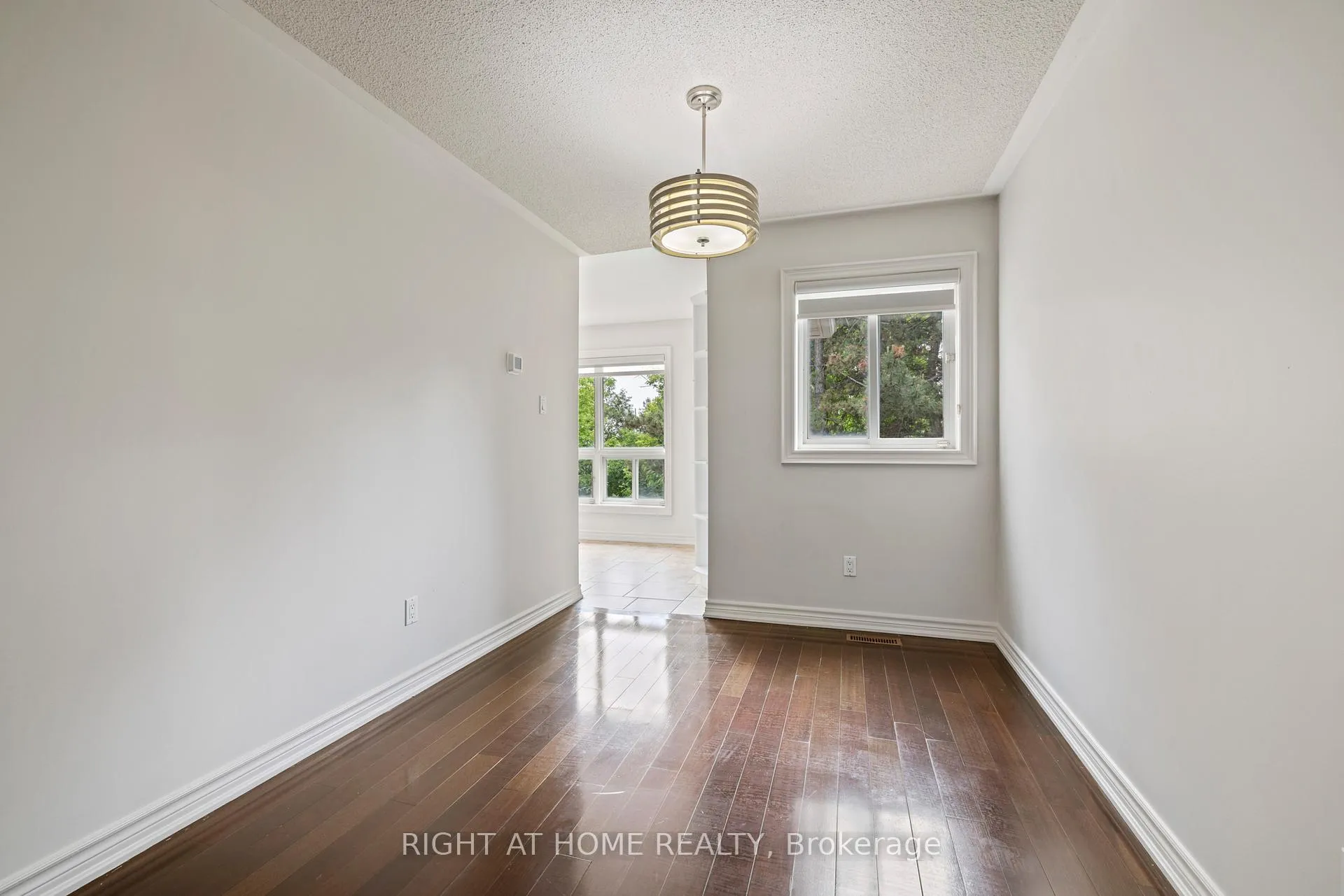 Photo 6 of 25 Vivians Crescent, Brampton, Fletcher's West — HOMEH