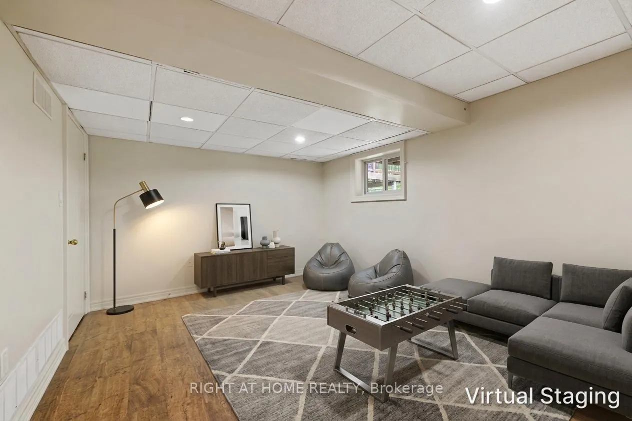 Photo 30 of 25 Vivians Crescent, Brampton, Fletcher's West — HOMEH