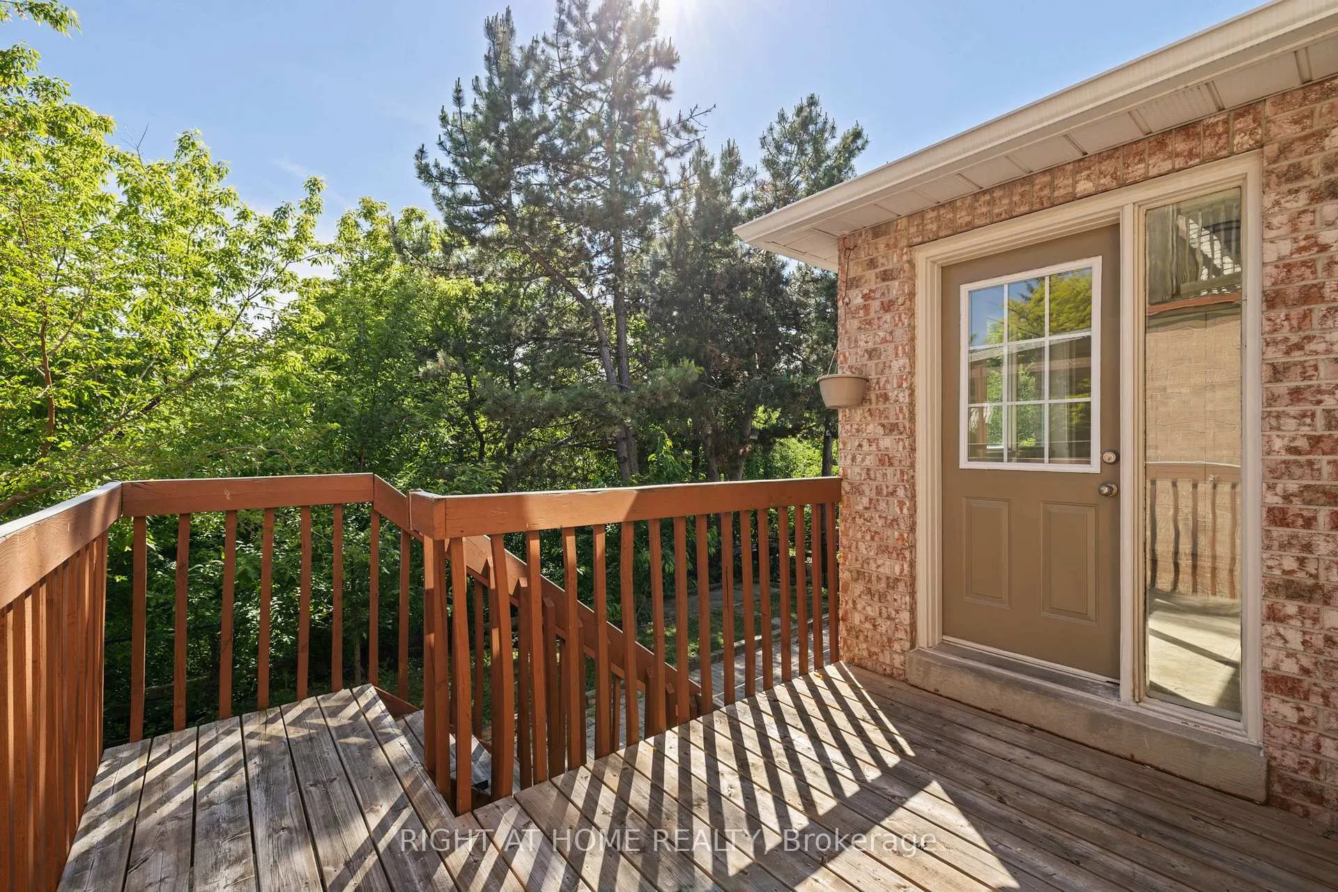 Photo 40 of 25 Vivians Crescent, Brampton, Fletcher's West — HOMEH
