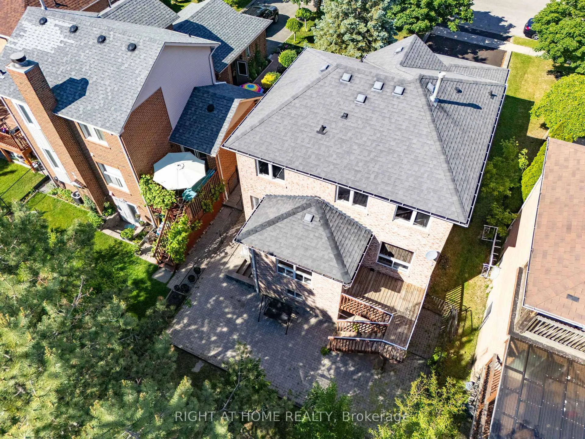 Photo 41 of 25 Vivians Crescent, Brampton, Fletcher's West — HOMEH