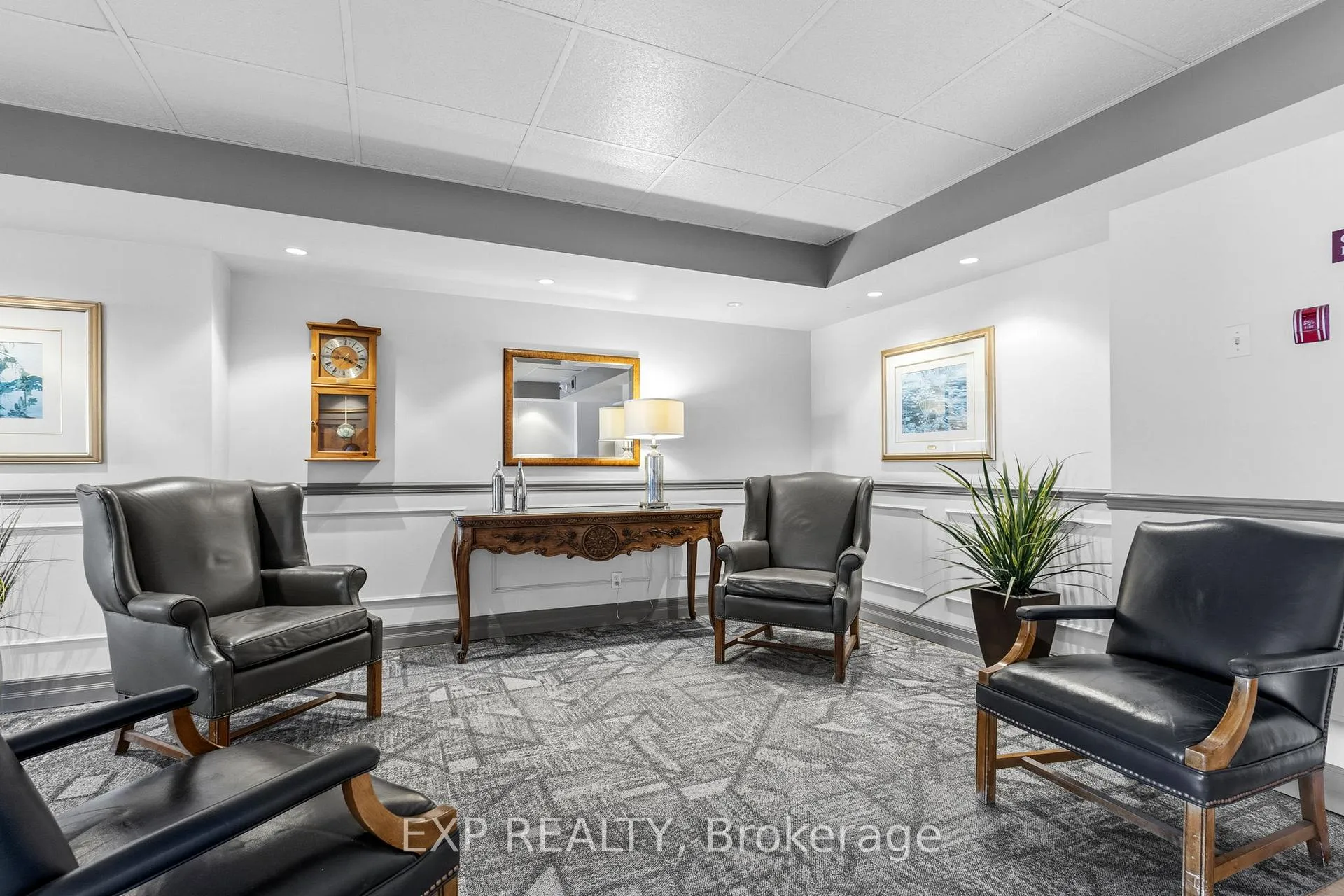 Photo 4 of Unit 215, 1599 Lassiter Terrace, Ottawa, Beaconwood — HOMEH