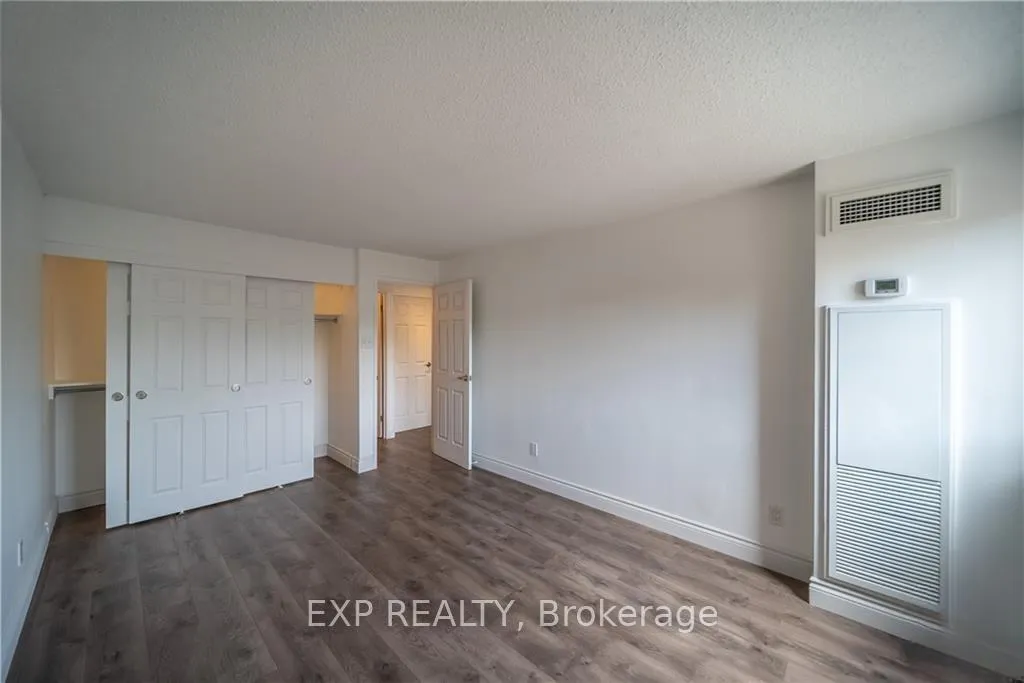 Photo 15 of Unit 215, 1599 Lassiter Terrace, Ottawa, Beaconwood — HOMEH