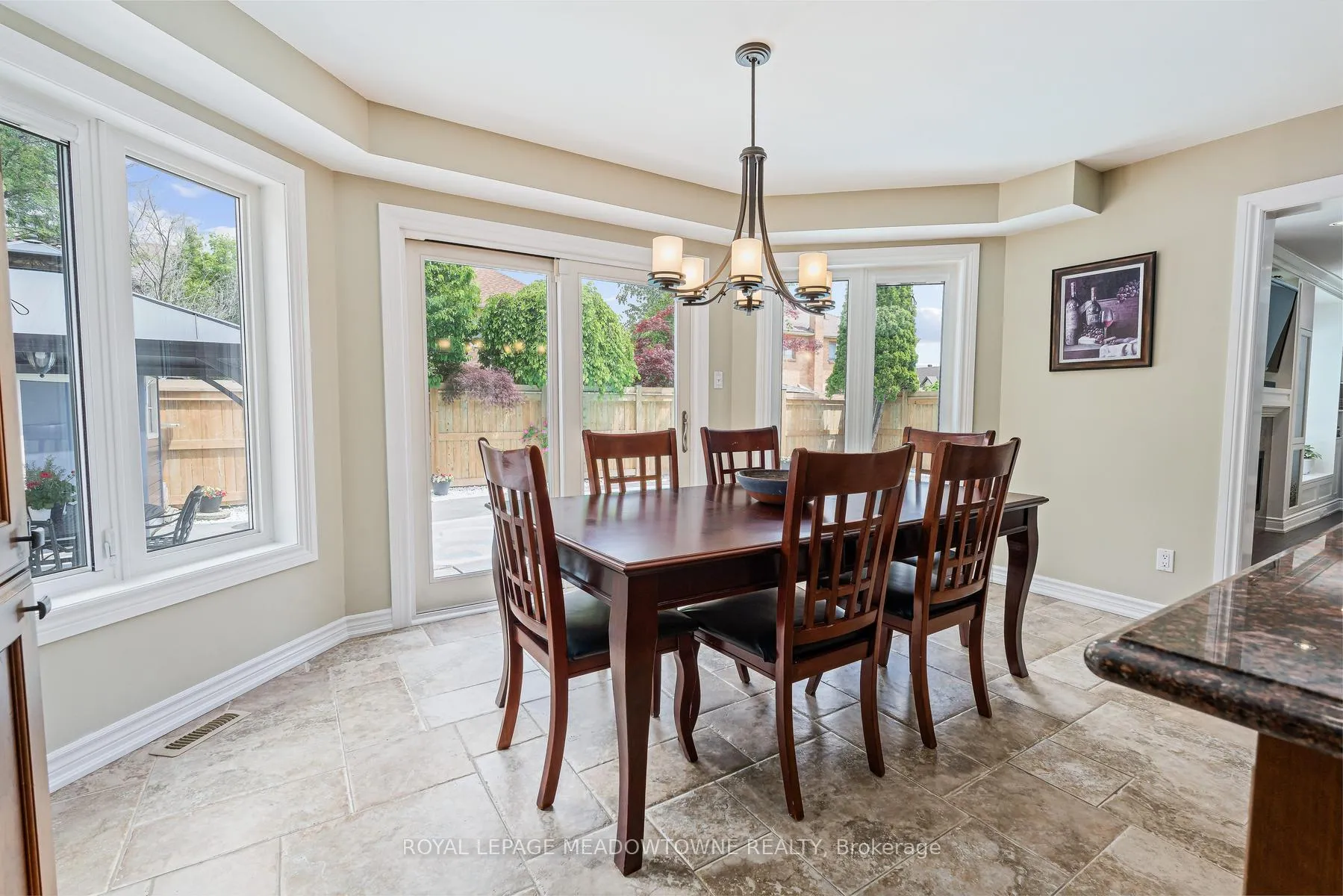 Photo 11 of 63 Craig Crescent, Halton Hills, Georgetown — HOMEH