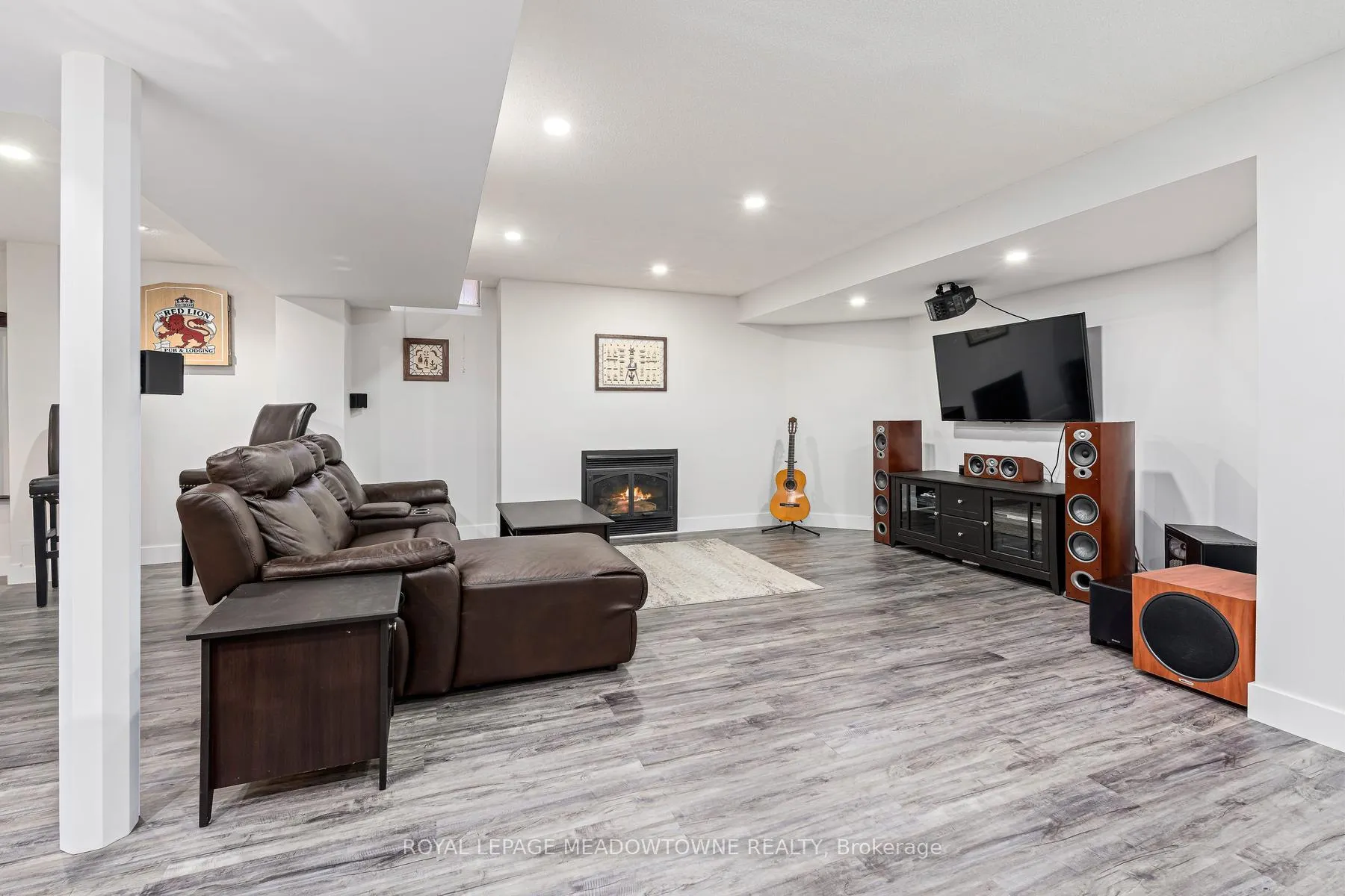 Photo 37 of 63 Craig Crescent, Halton Hills, Georgetown — HOMEH