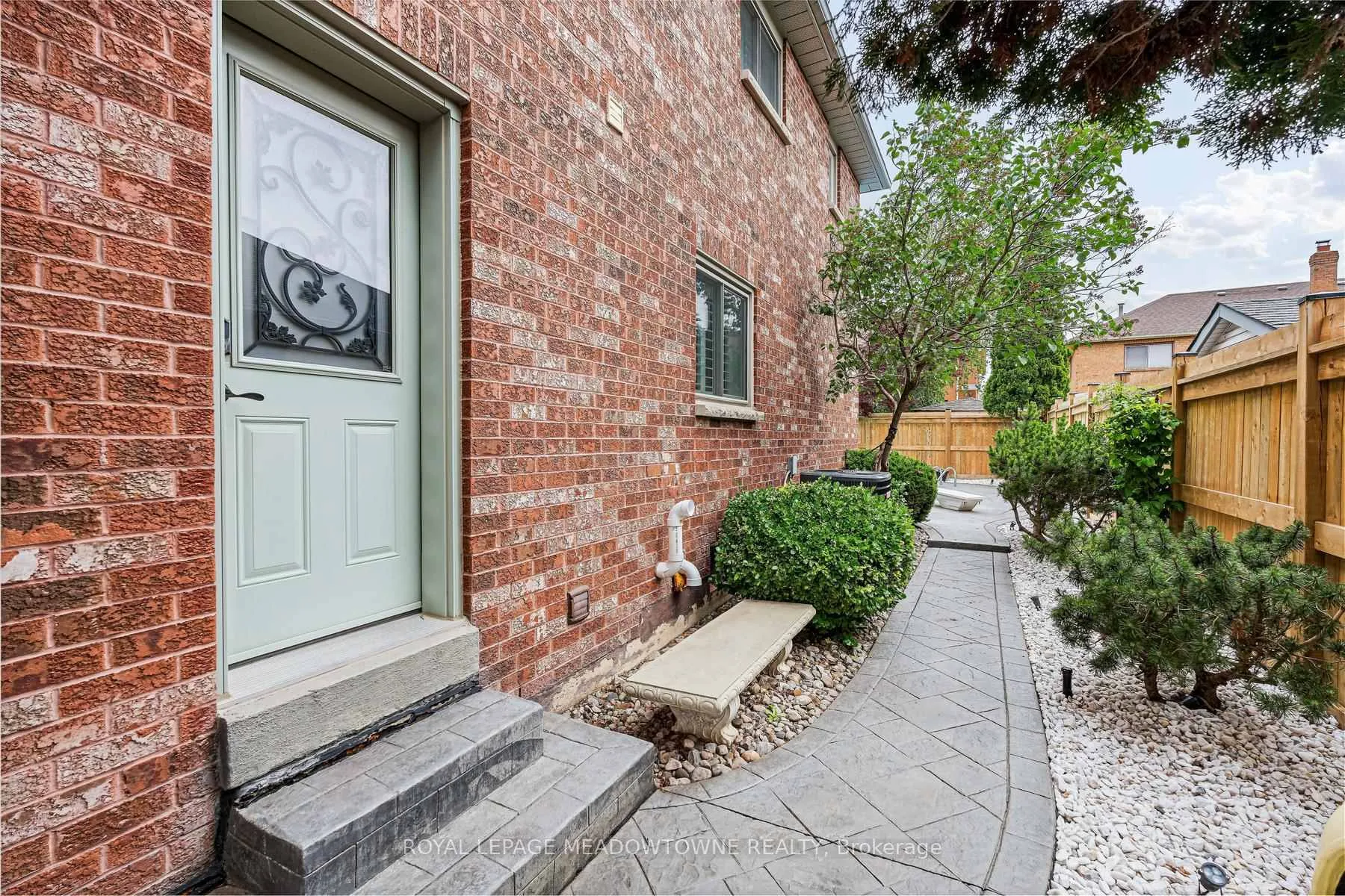 Photo 49 of 63 Craig Crescent, Halton Hills, Georgetown — HOMEH