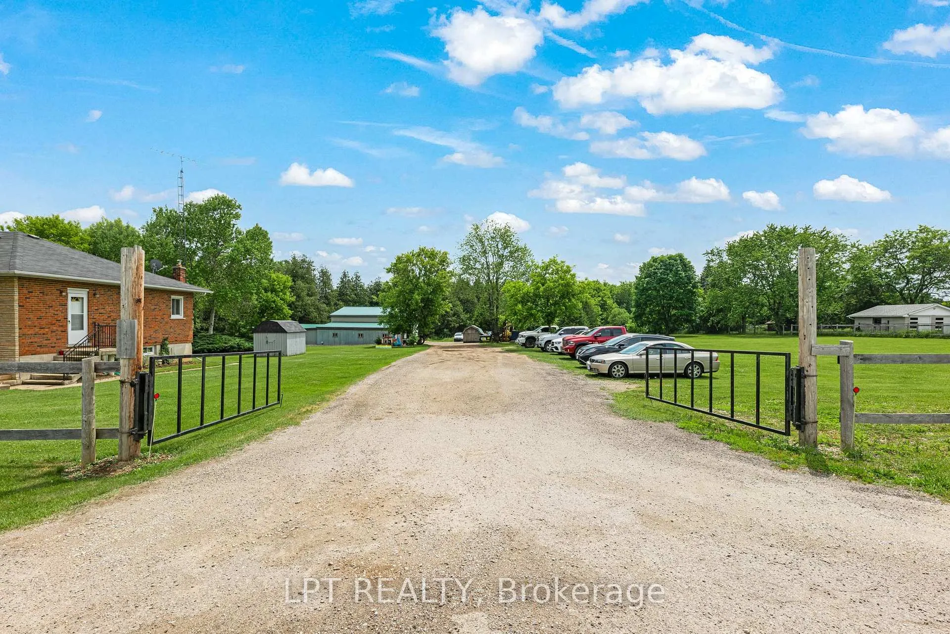 Photo 5 of 8139 Indian Trail, Guelph/Eramosa, Rural Guelph/Eramosa East — HOMEH