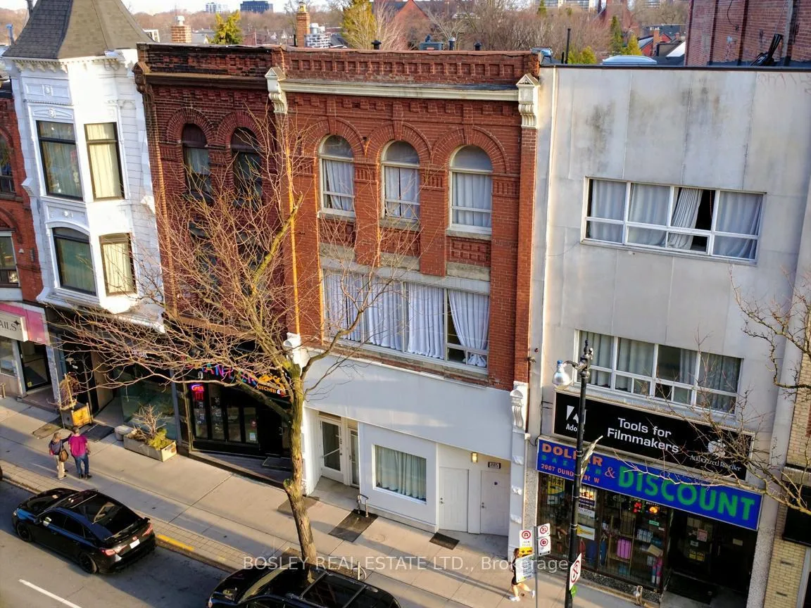 Photo 3 of 2963 Dundas Street W, Toronto, Junction Area — HOMEH