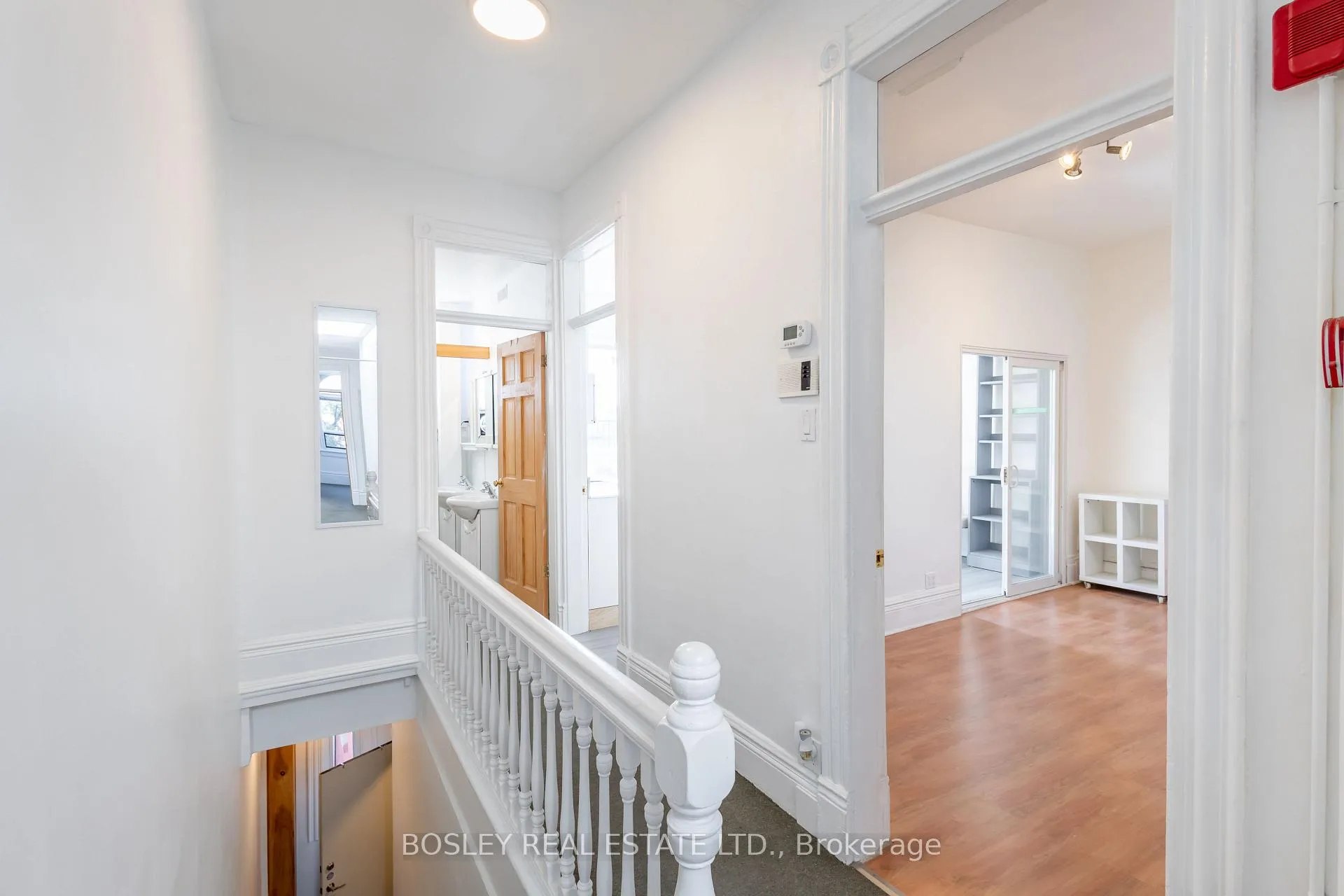 Photo 15 of 2963 Dundas Street W, Toronto, Junction Area — HOMEH